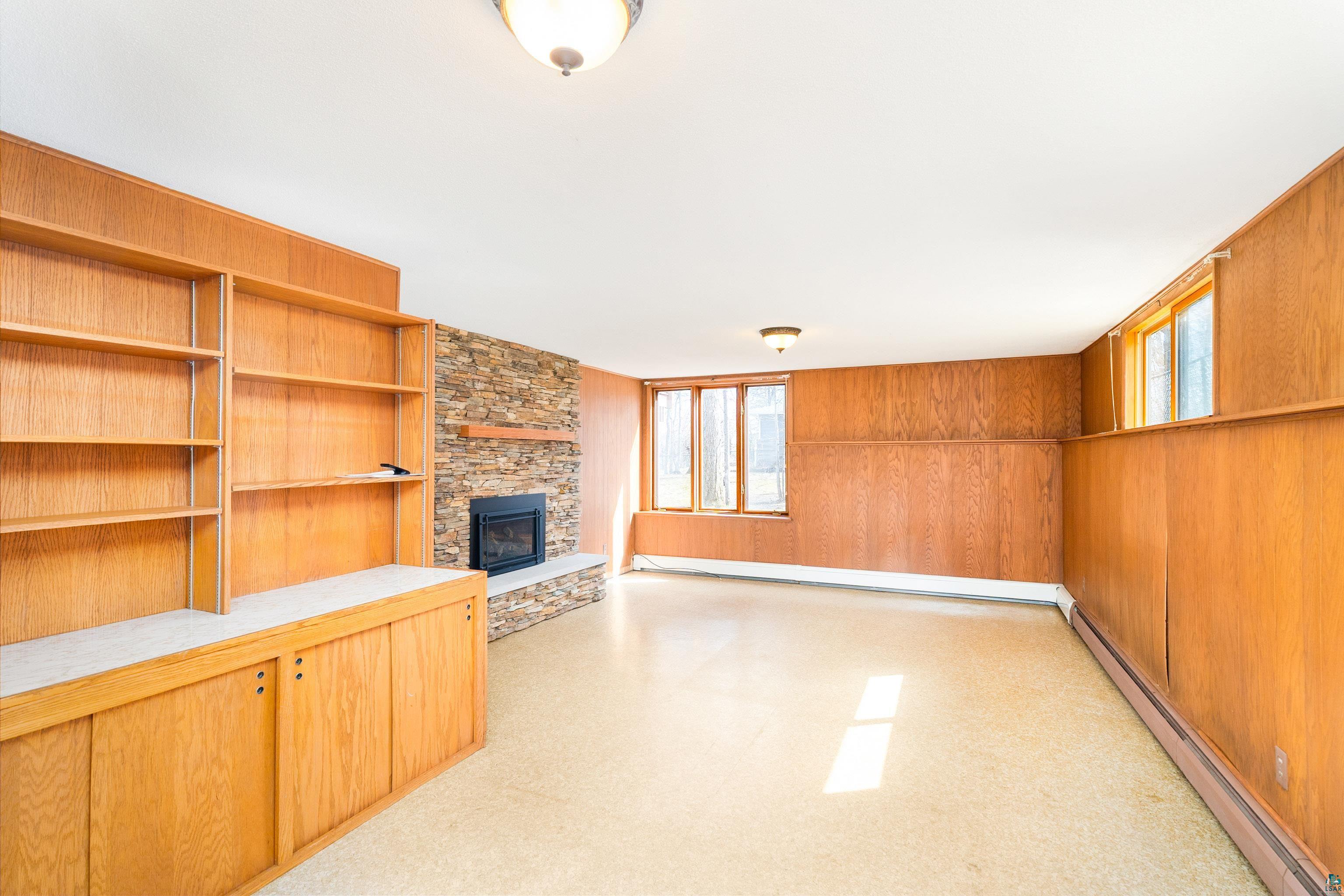 330 E Faribault St, Duluth, MN 55803 Listing Photo  56