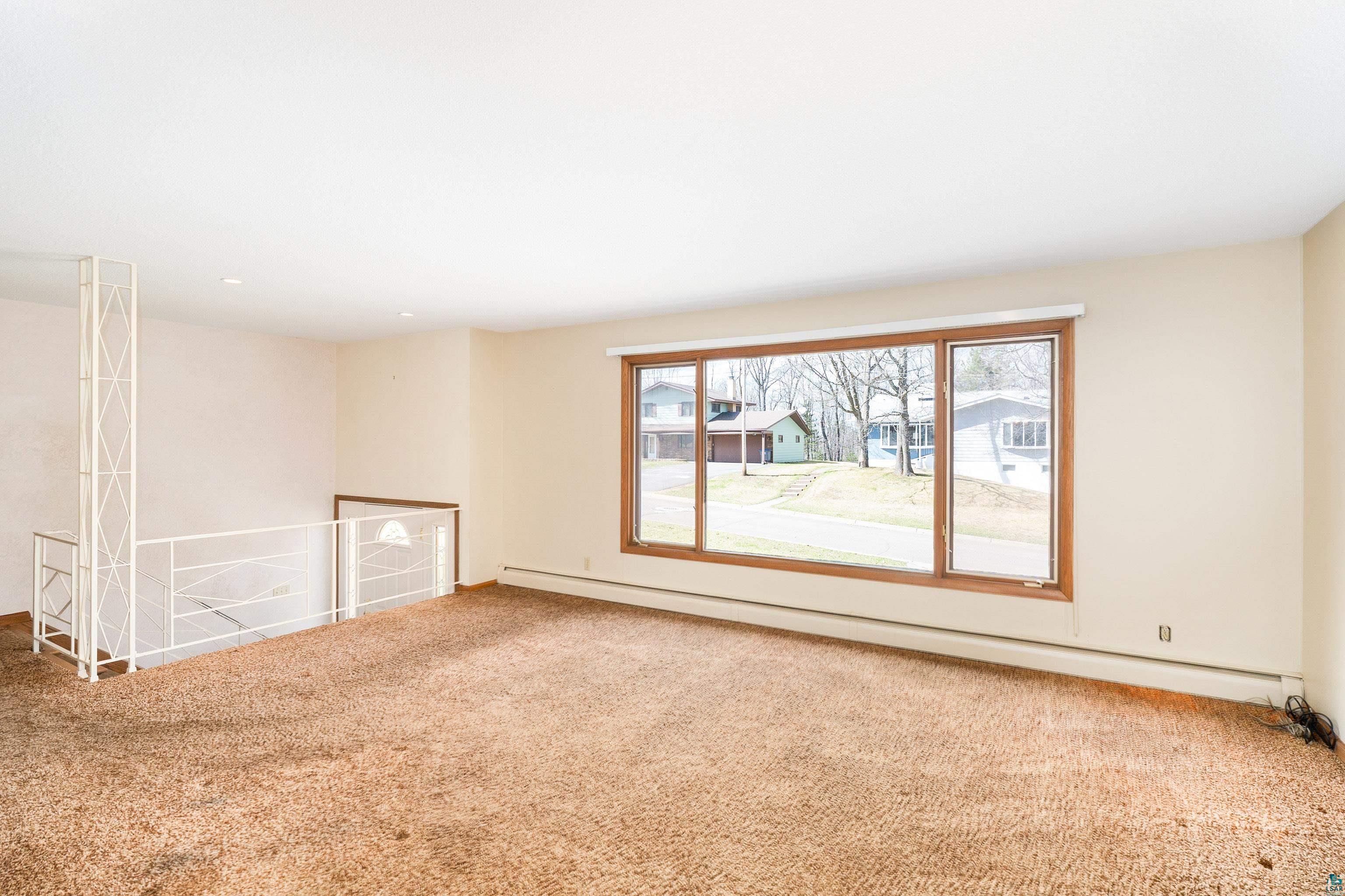 330 E Faribault St, Duluth, MN 55803 Listing Photo  9