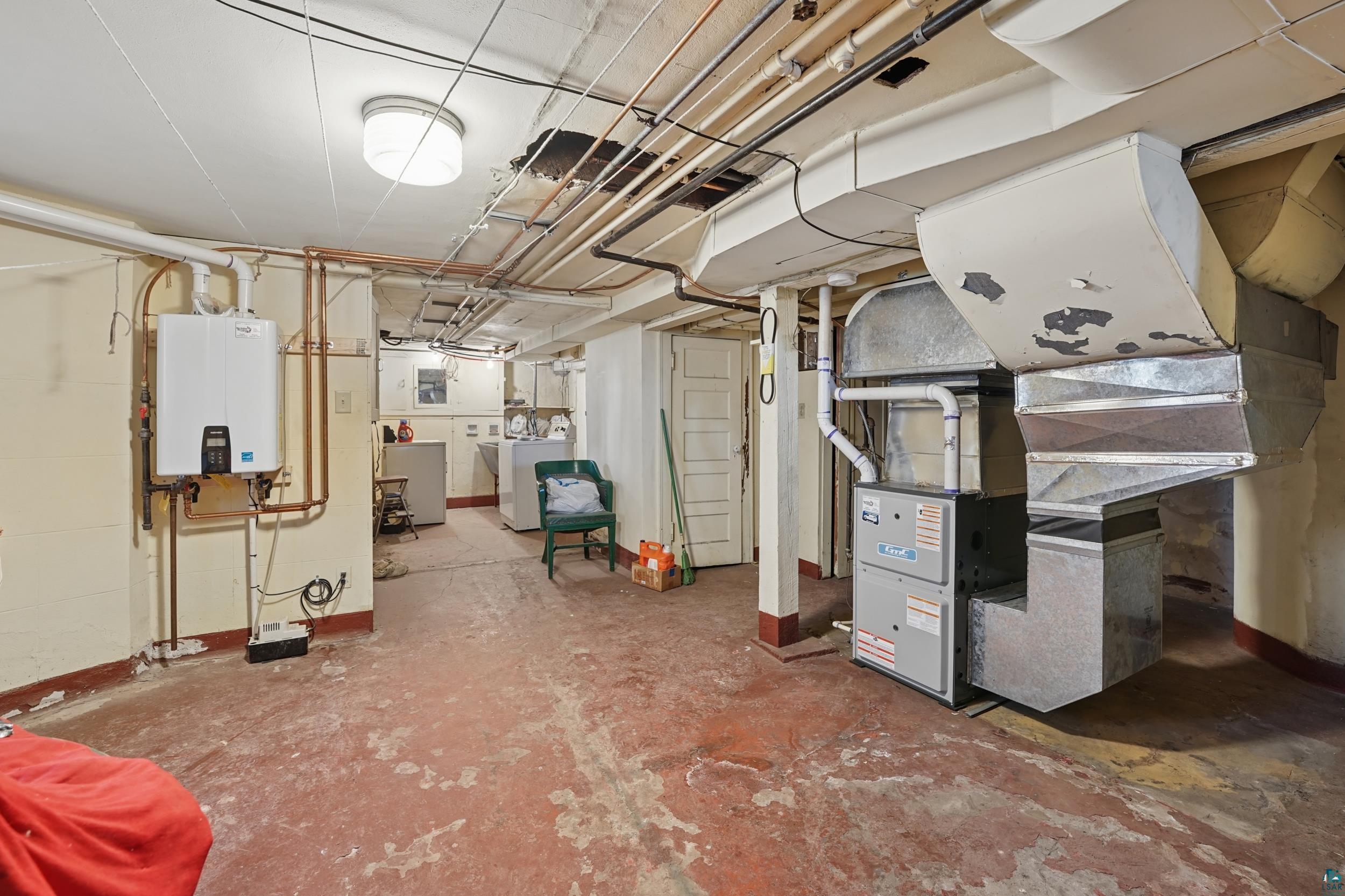 1407 E 3rd St, Duluth, MN 55804 Listing Photo  25
