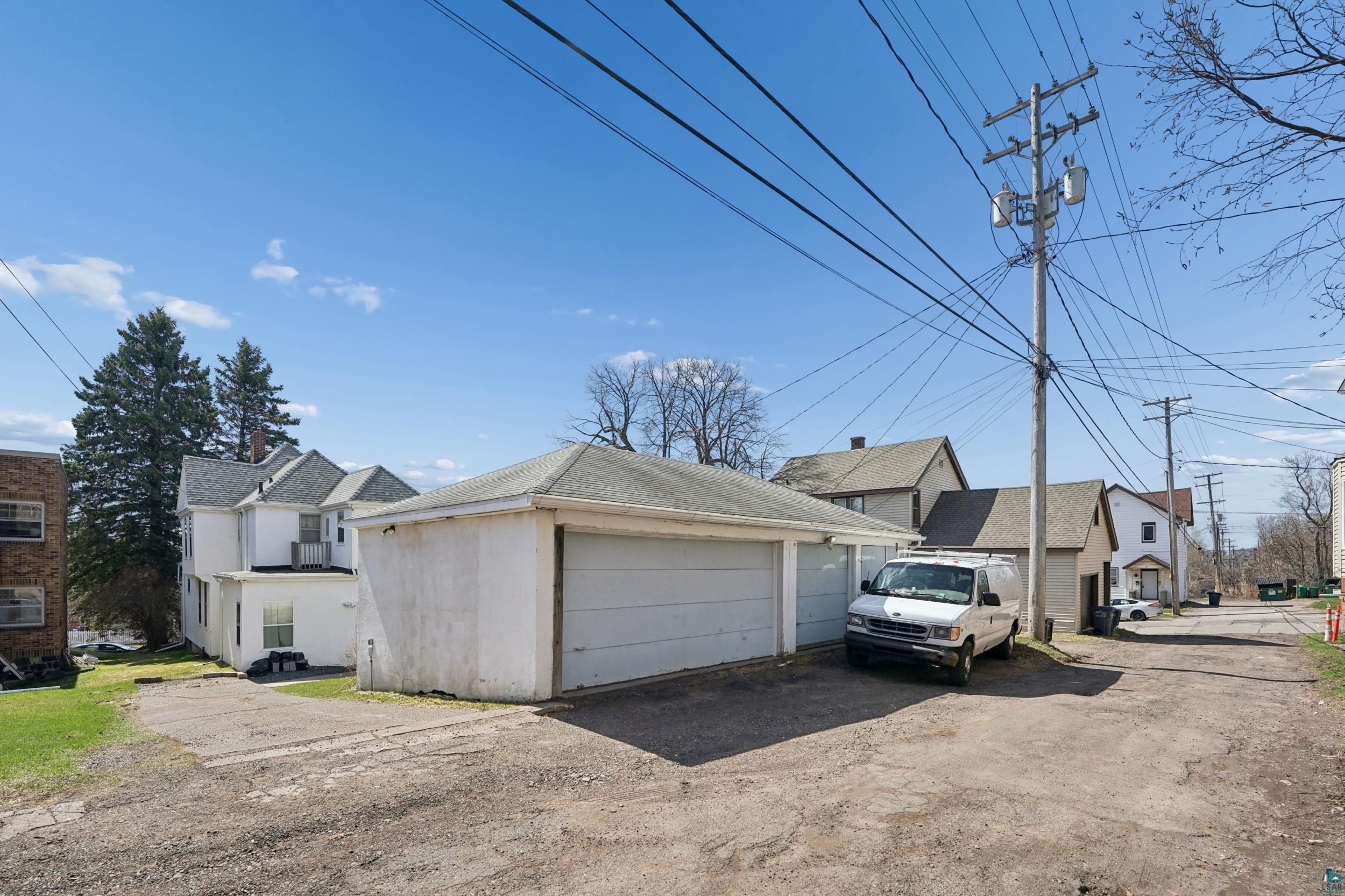 1407 E 3rd St, Duluth, MN 55804 Listing Photo  27