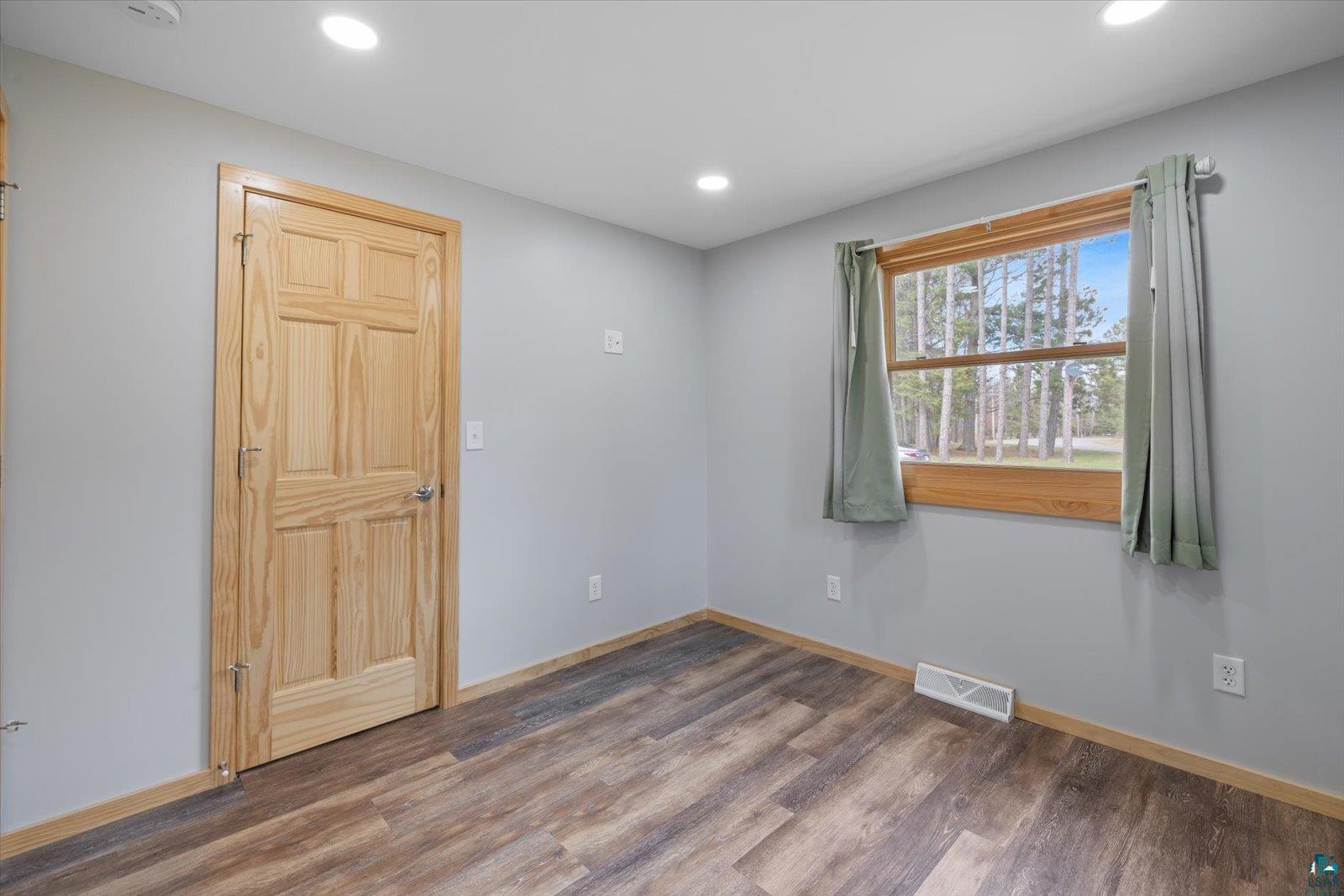 1537 W Moorhead Rd, Cloquet, MN 55720 Listing Photo  20