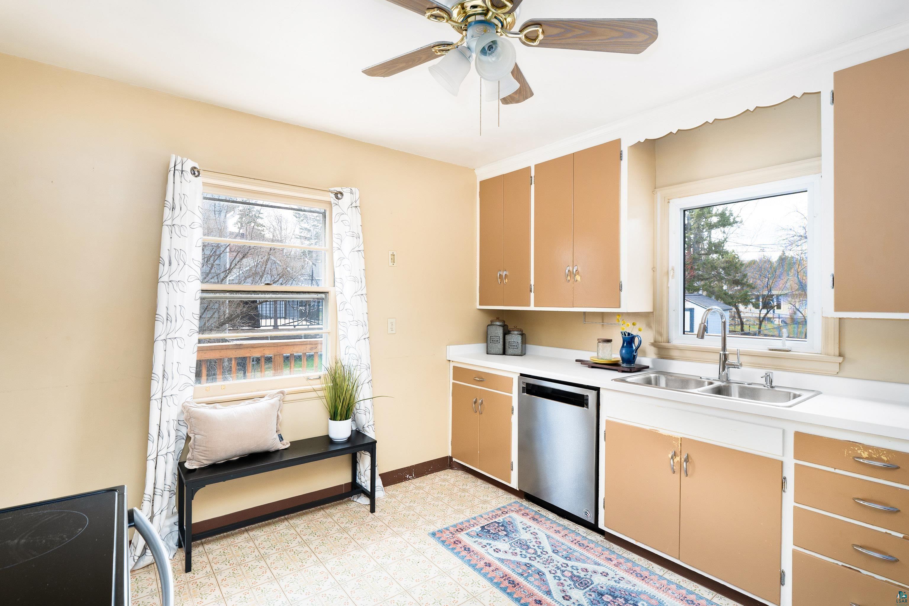 5121 Glenwood St, Duluth, MN 55804 Listing Photo  14