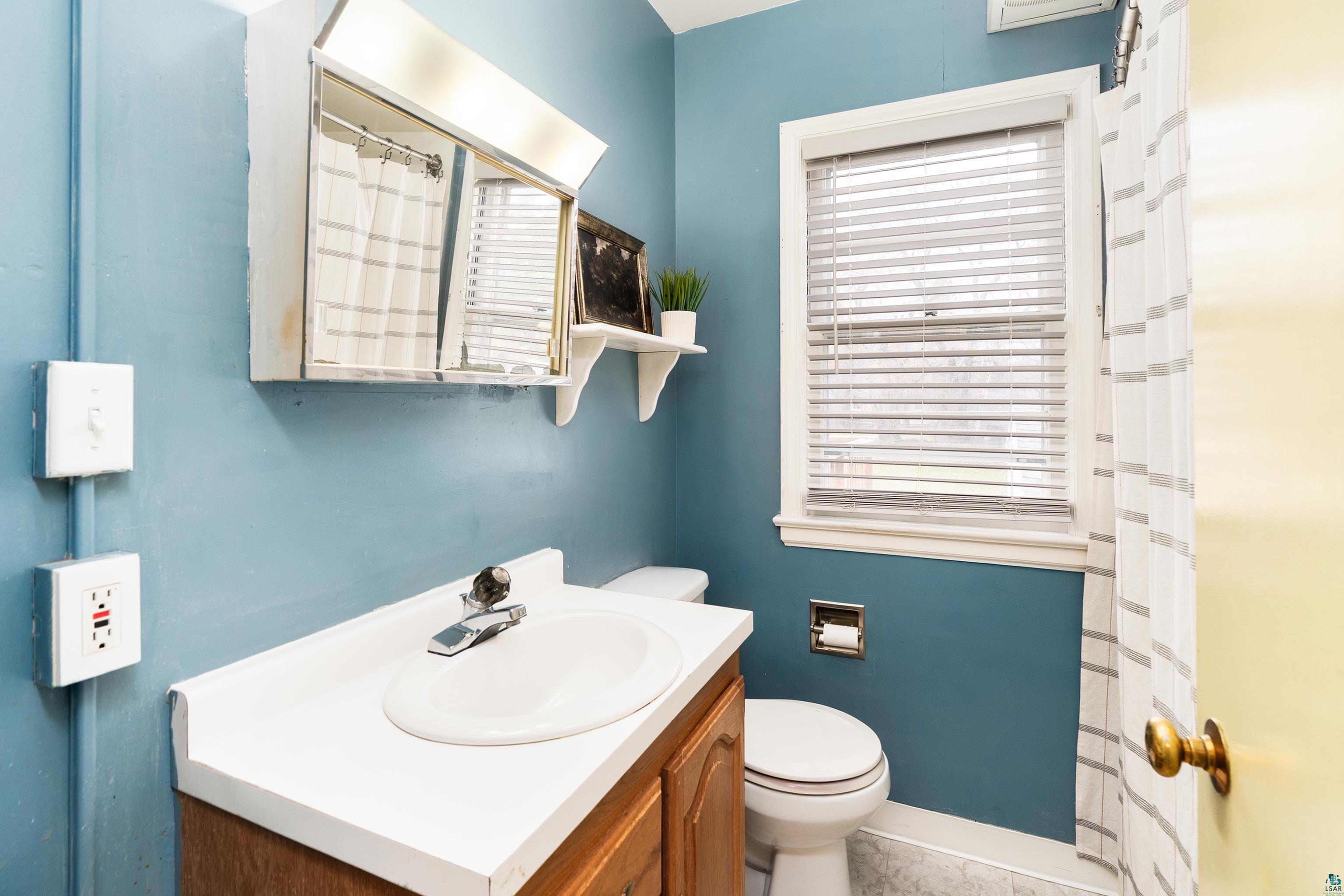 5121 Glenwood St, Duluth, MN 55804 Listing Photo  22