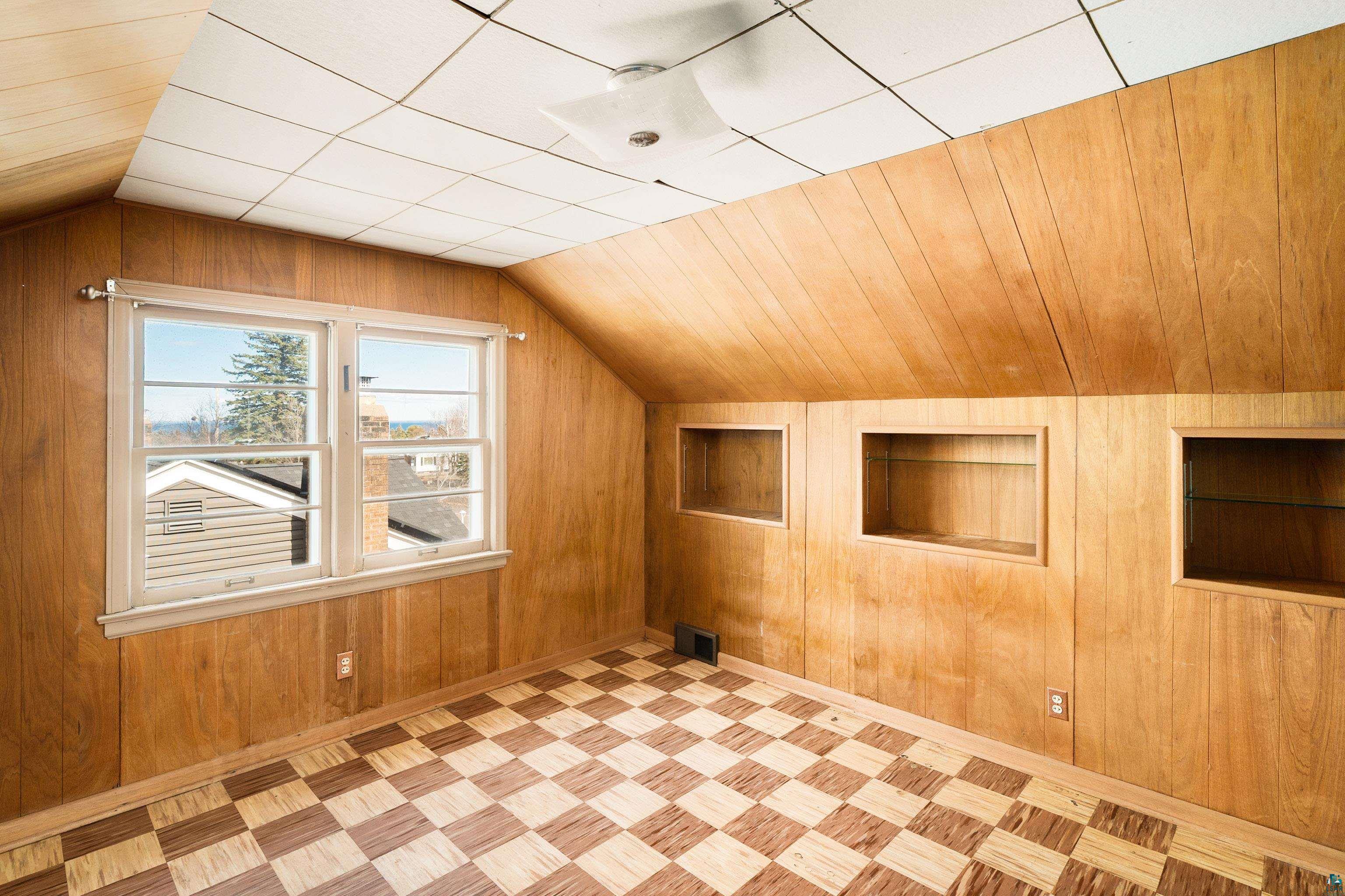 5121 Glenwood St, Duluth, MN 55804 Listing Photo  29