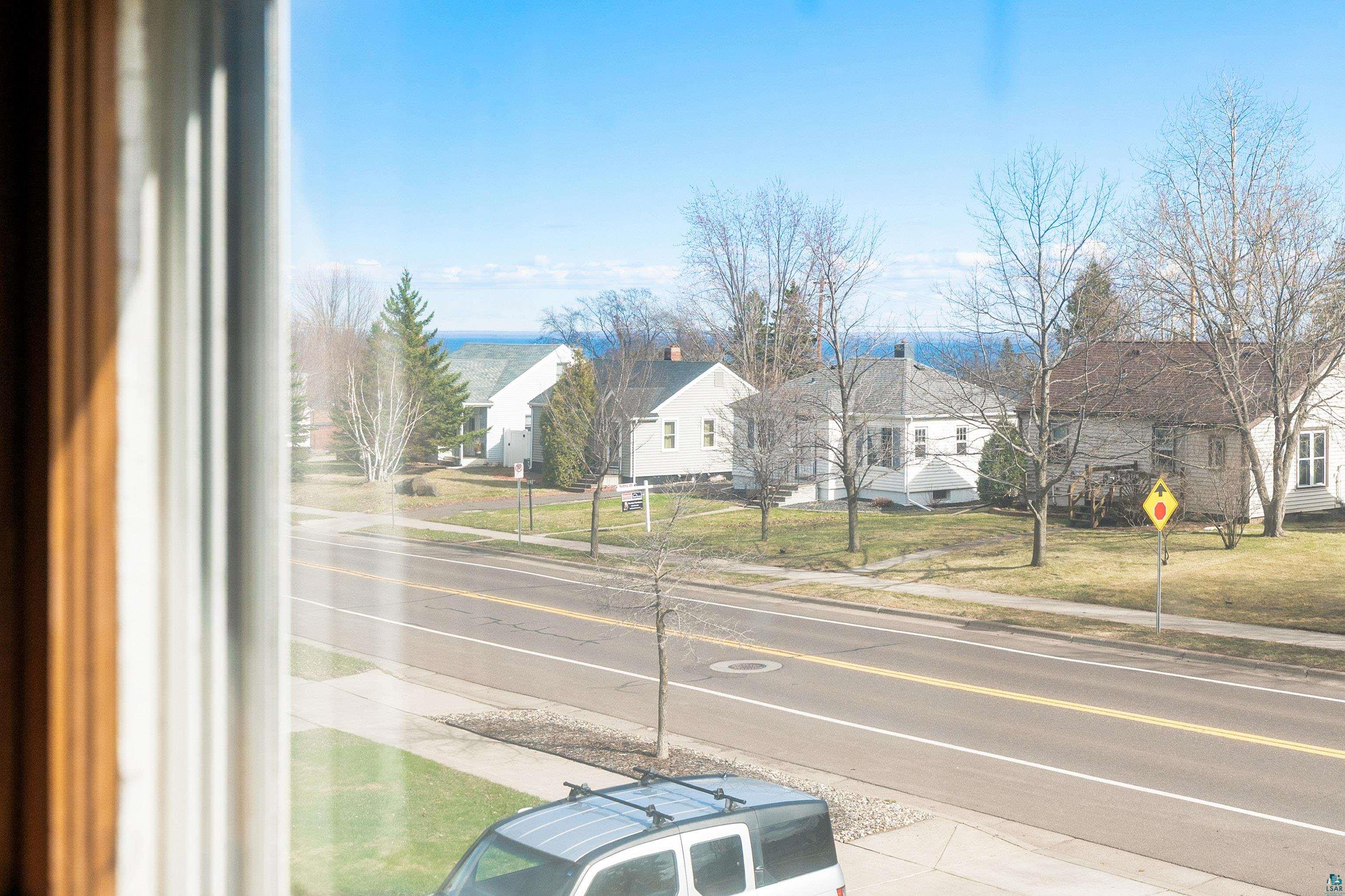 5121 Glenwood St, Duluth, MN 55804 Listing Photo  34