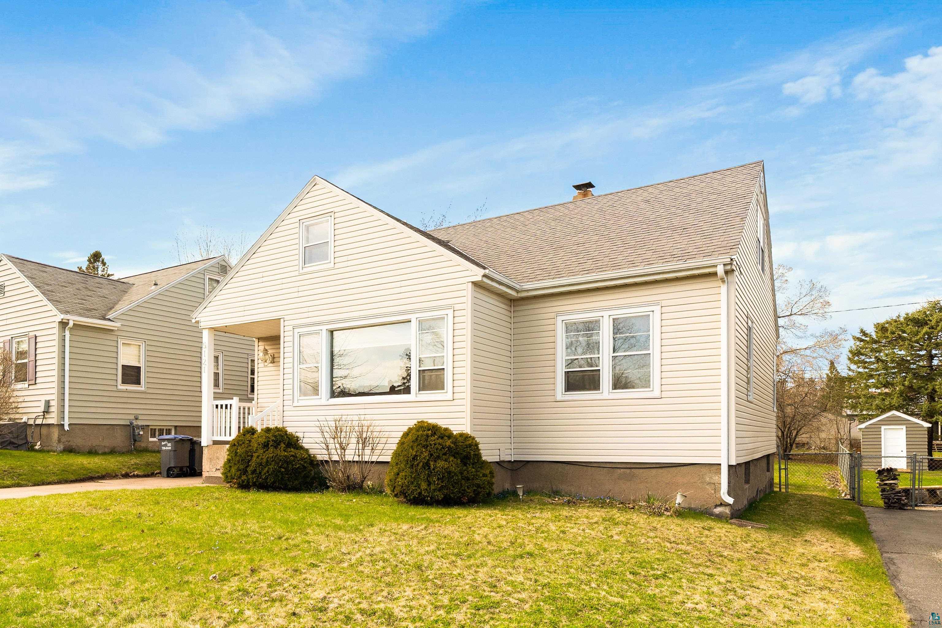 5121 Glenwood St, Duluth, MN 55804 Listing Photo  44