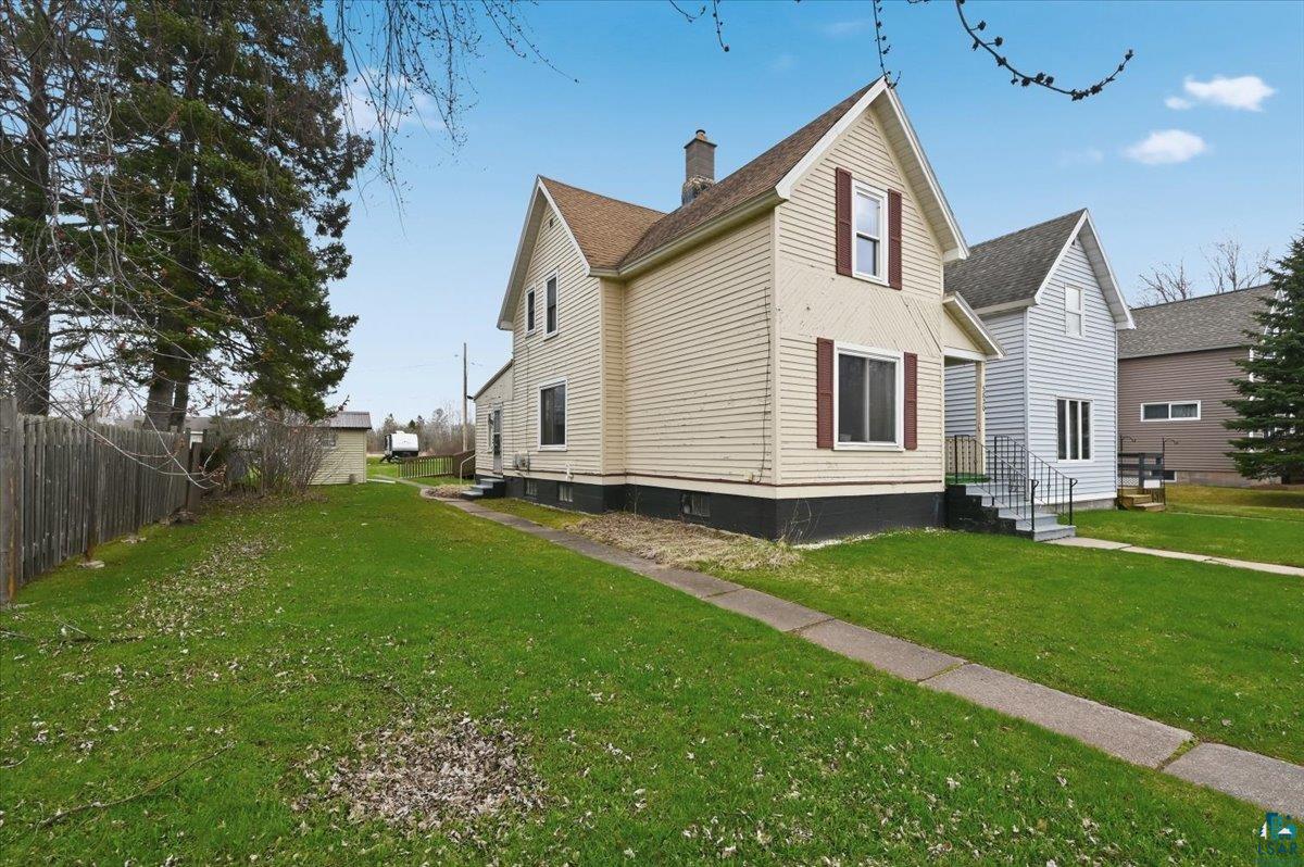 5820 John Ave, Superior, WI 54880 Listing Photo  2