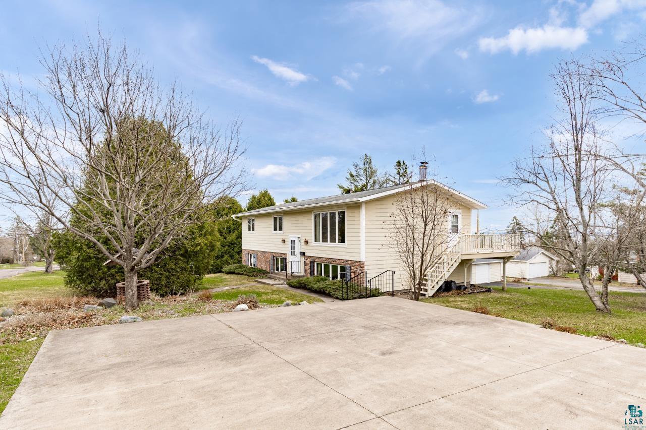 5002 Peabody St, Duluth, MN 55803 Listing Photo  2