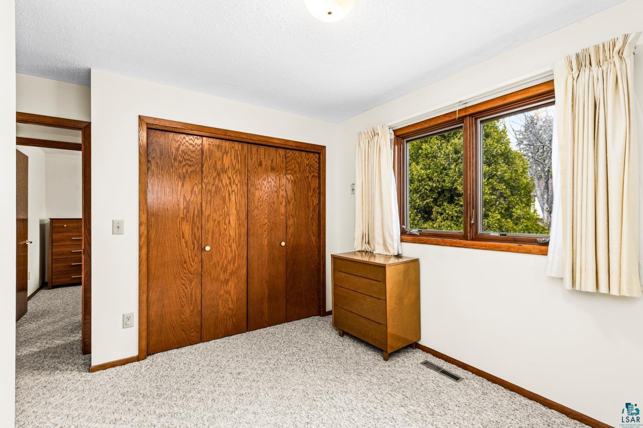 5002 Peabody St, Duluth, MN 55803 Listing Photo  22