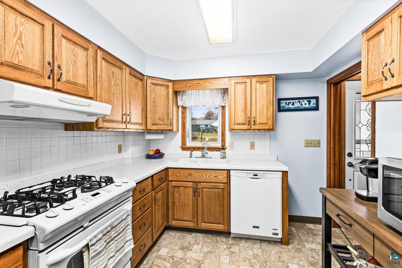 4823 Peabody St, Duluth, MN 55804 Listing Photo  13