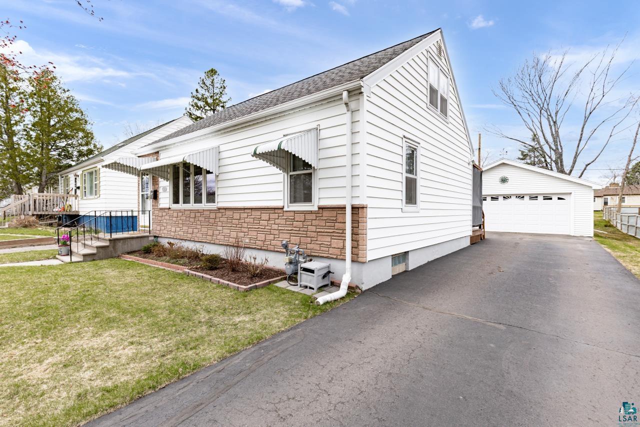 4823 Peabody St, Duluth, MN 55804 Listing Photo  3