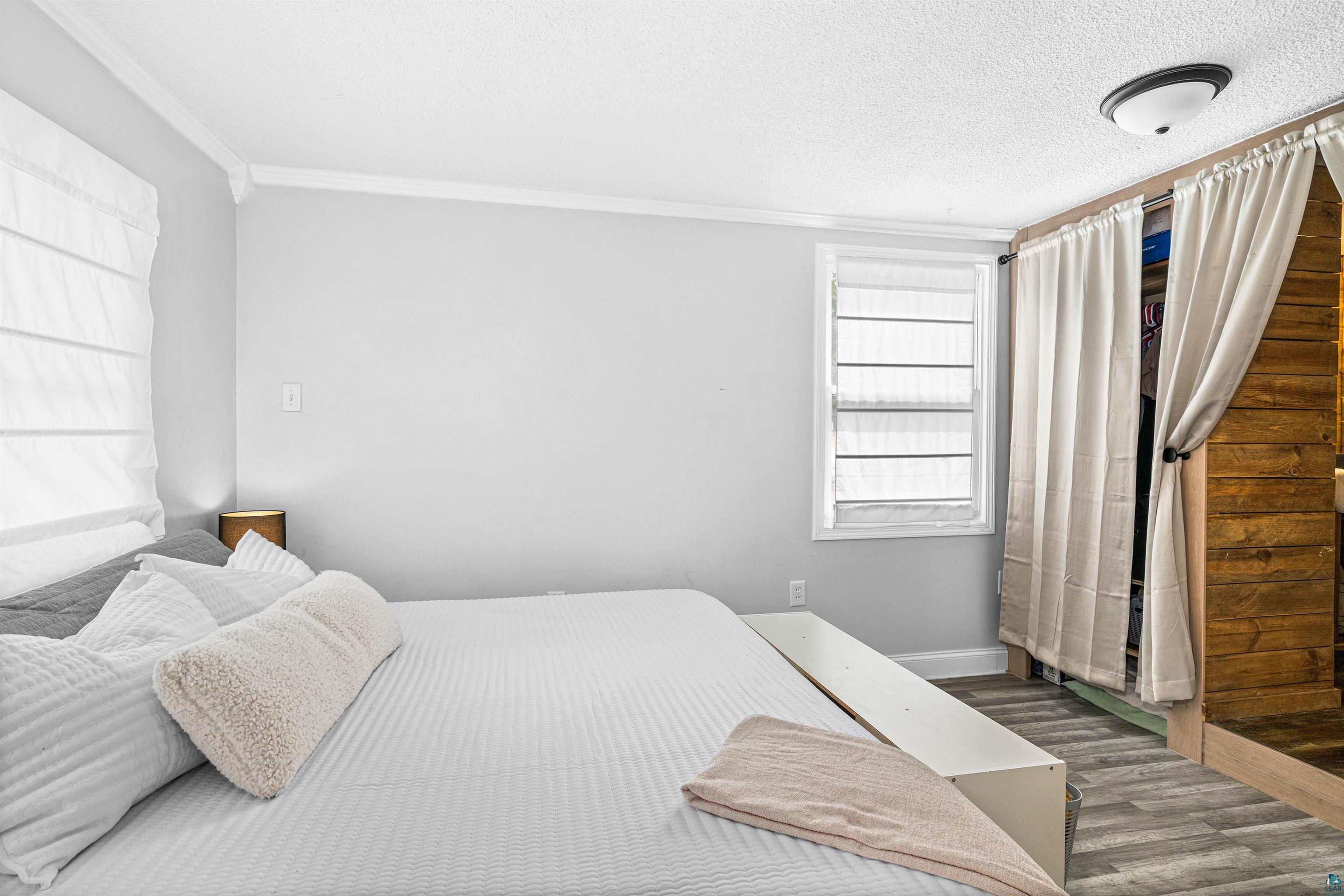 2352 Pershing St, Duluth, MN 55811 Listing Photo  16
