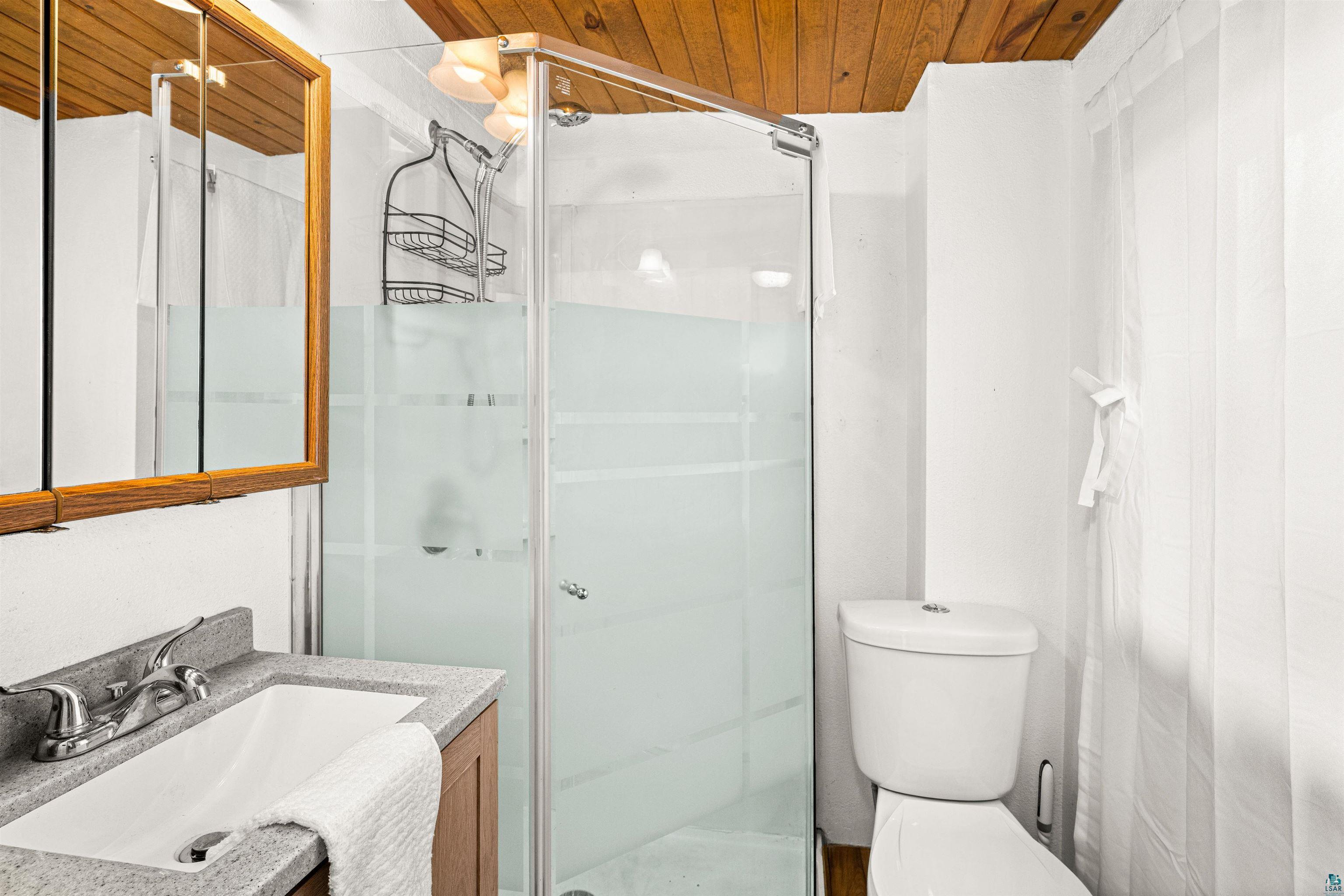 2352 Pershing St, Duluth, MN 55811 Listing Photo  22