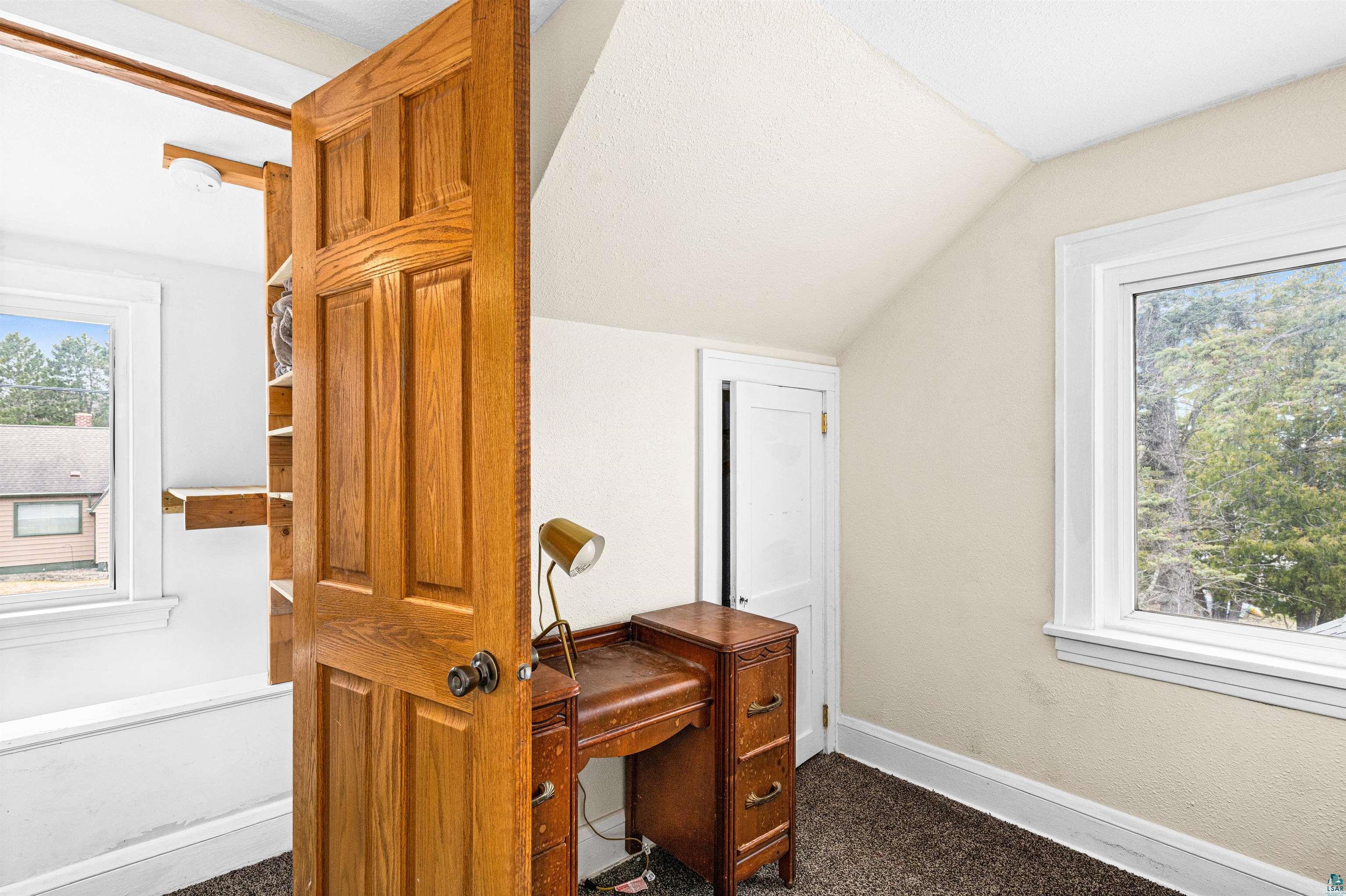 2352 Pershing St, Duluth, MN 55811 Listing Photo  27