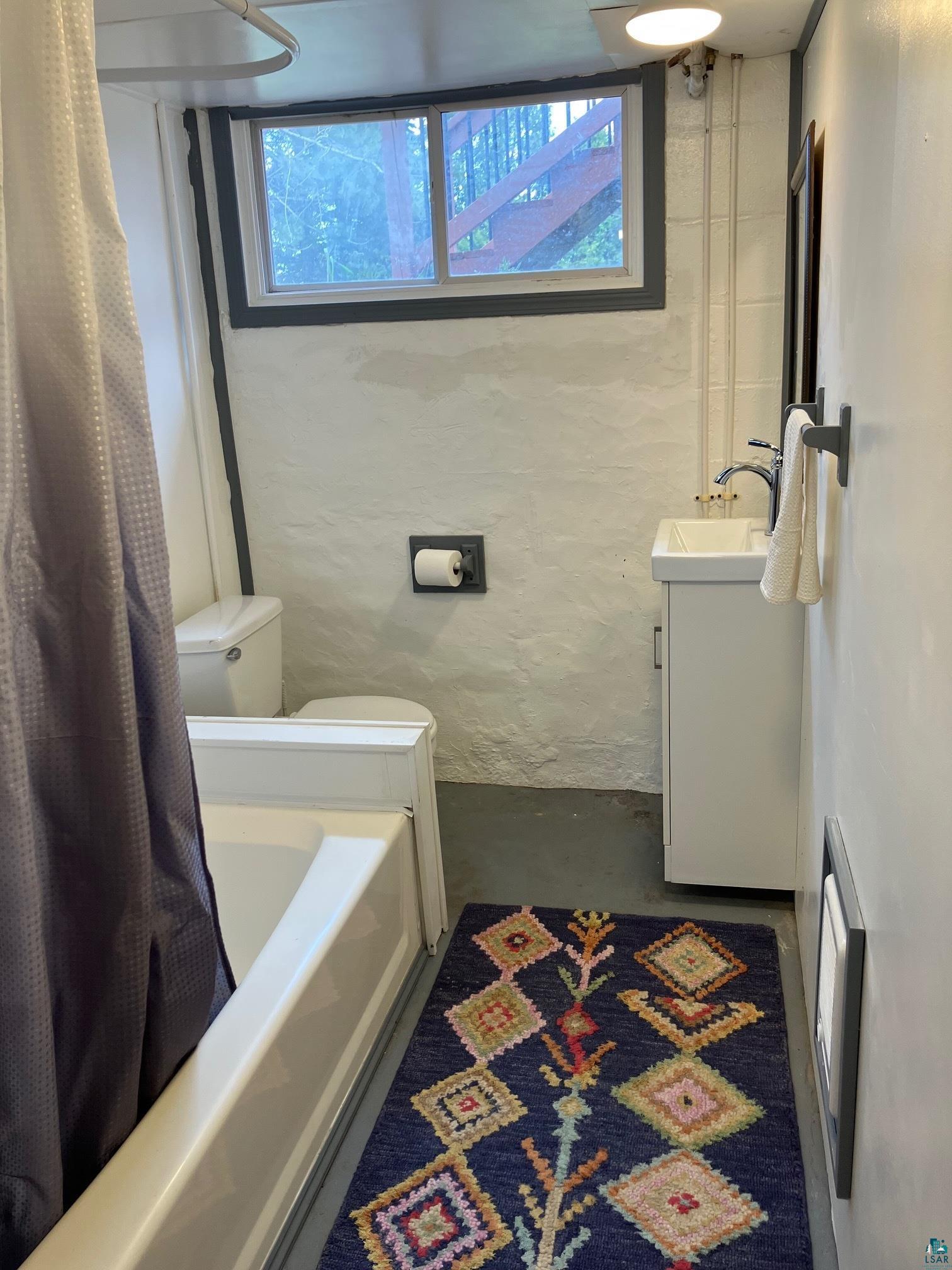 2352 Pershing St, Duluth, MN 55811 Listing Photo  29