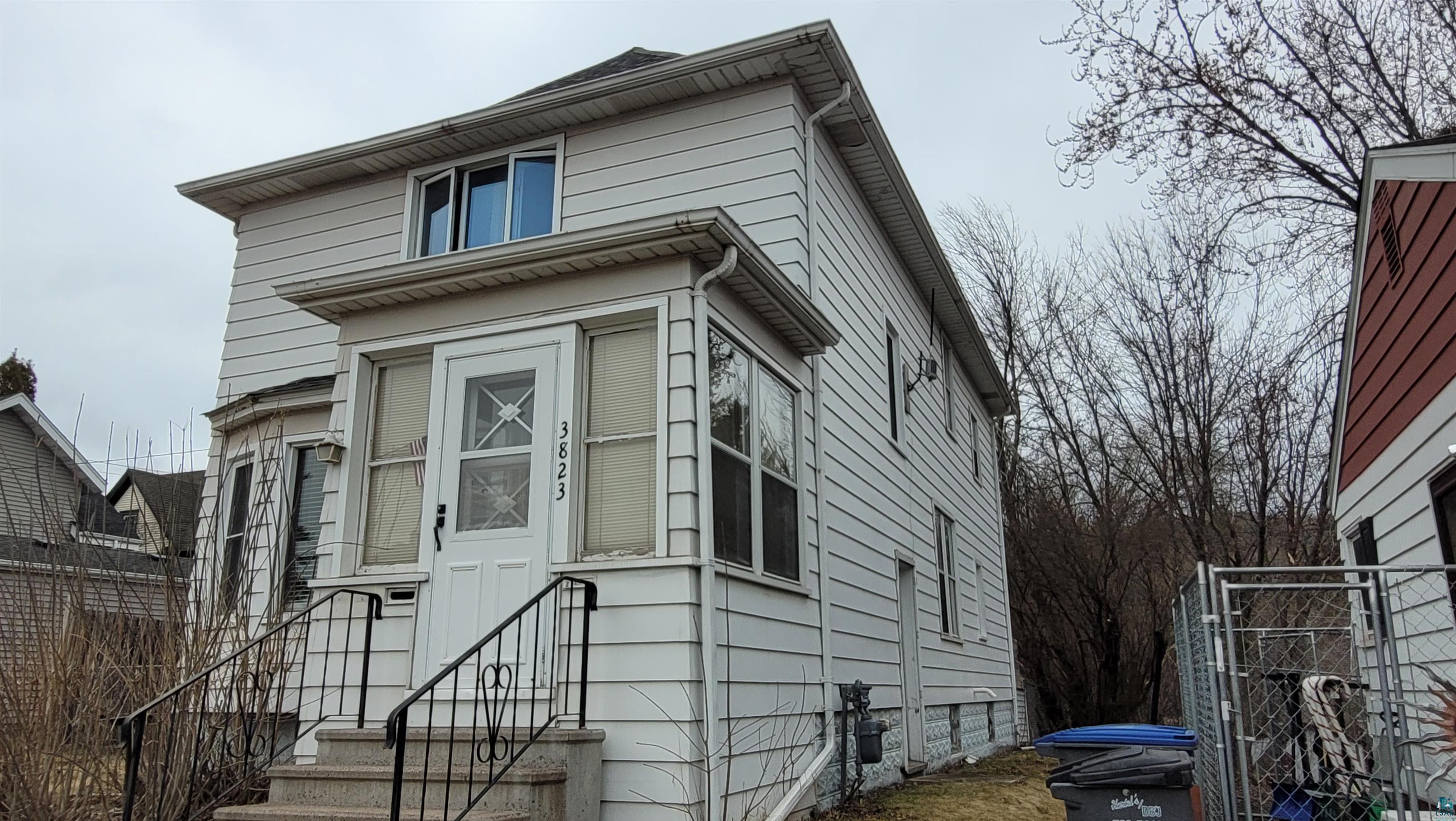 3823 W 6th St, Duluth, MN 55807 Listing Photo  2