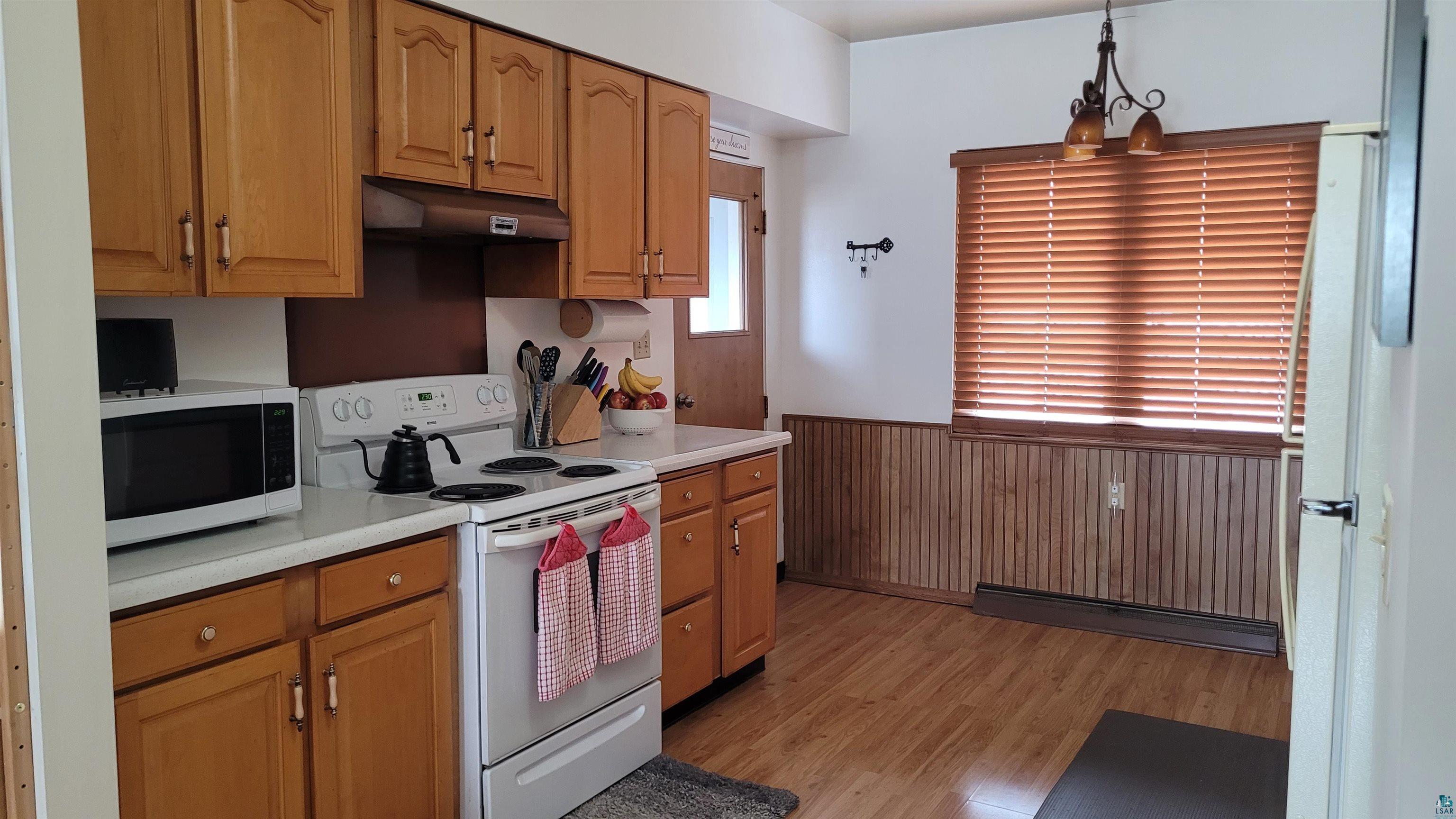 3823 W 6th St, Duluth, MN 55807 Listing Photo  9