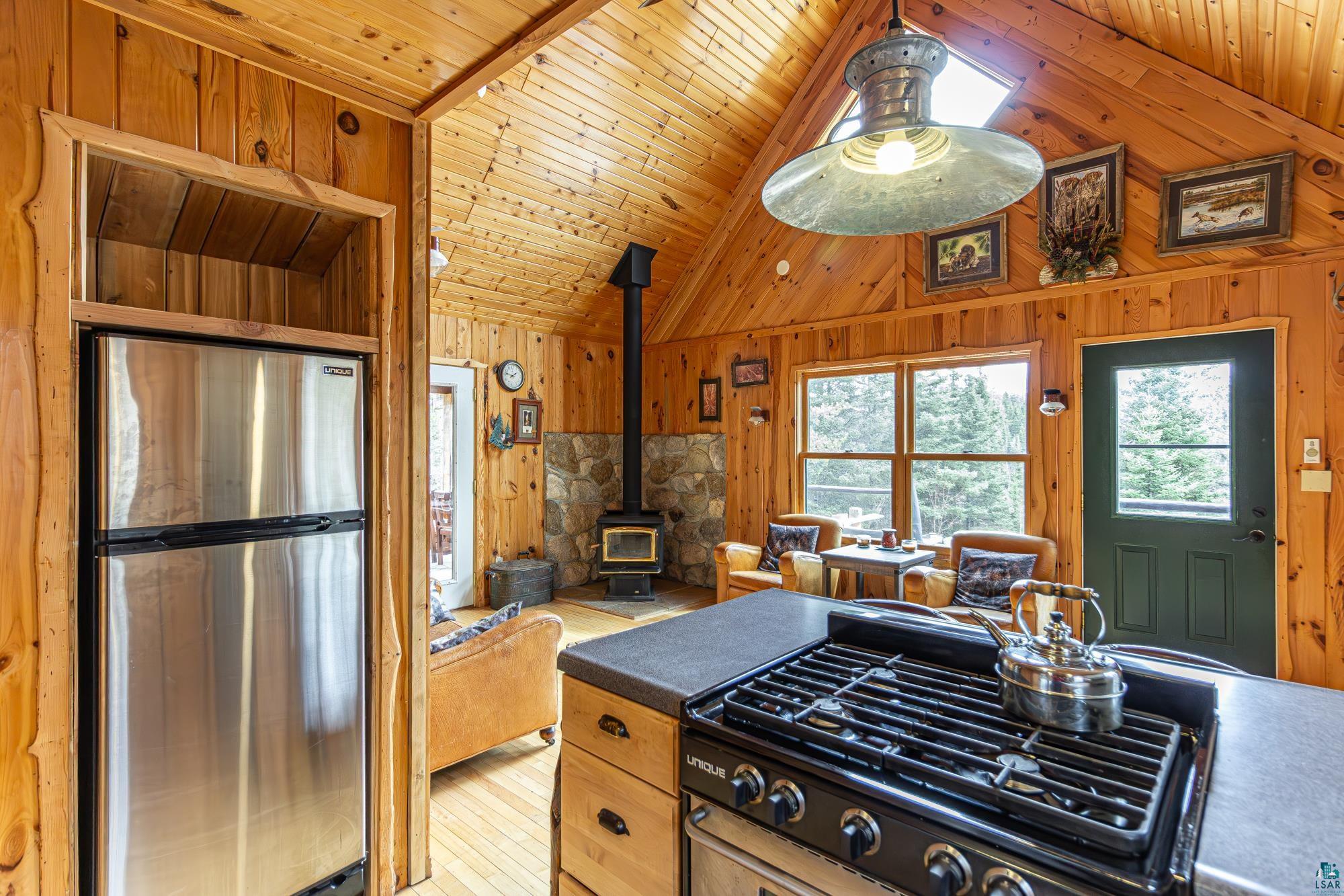 1736 N Grassy Rd, Ely, MN 55731 Listing Photo  14