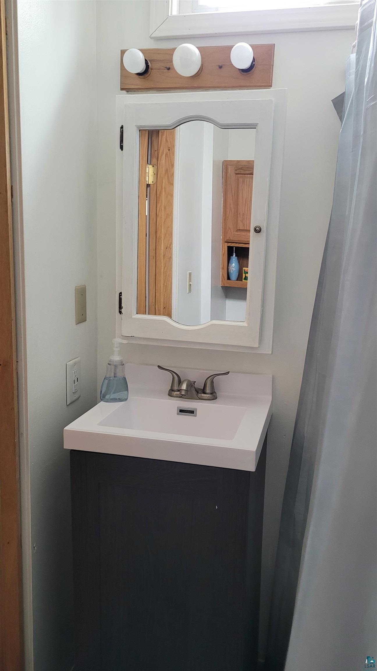 3823 W 6th St, Duluth, MN 55807 Listing Photo  13