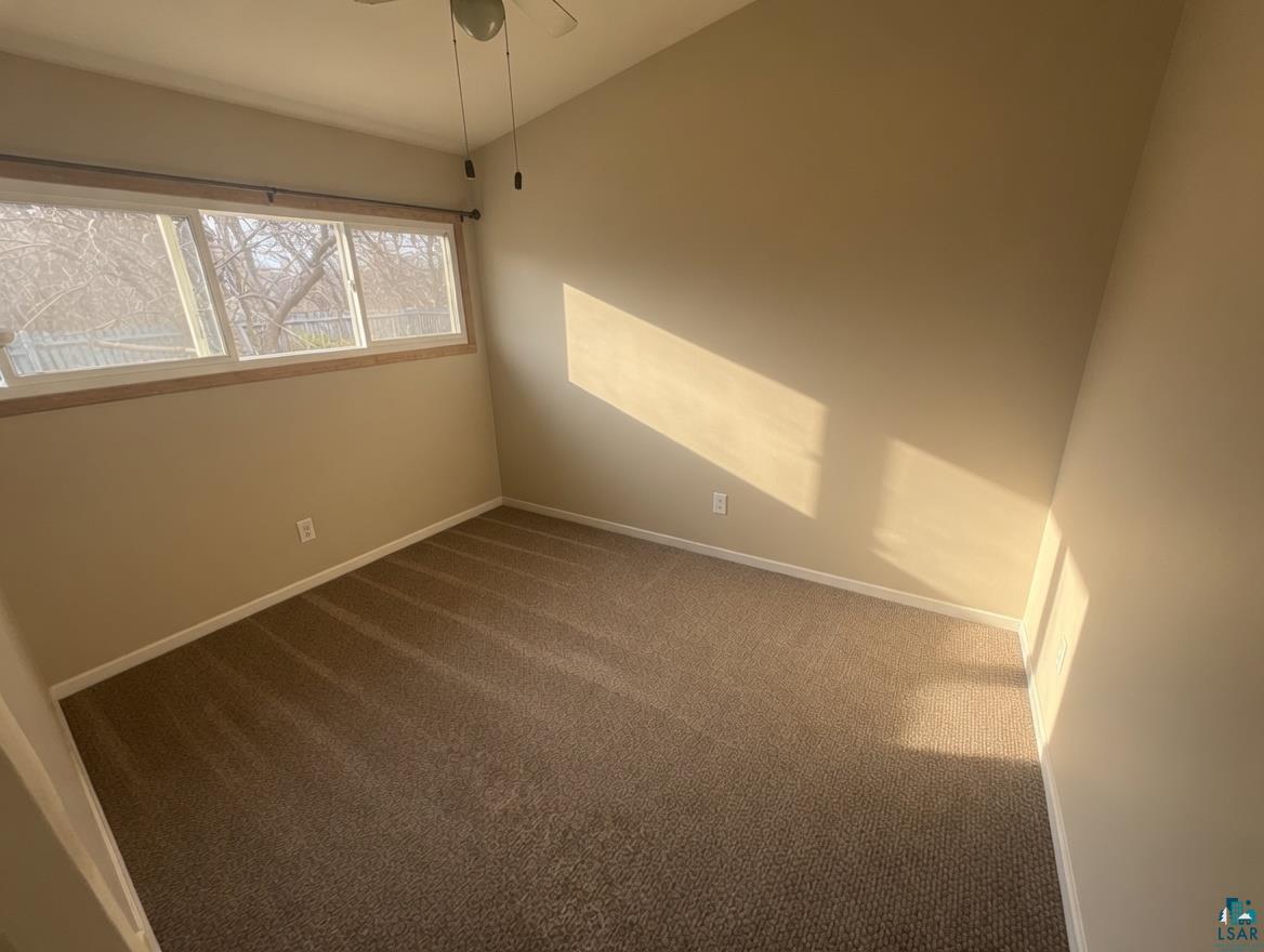 2136 Adirondack St, Duluth, MN 55811 Listing Photo  14