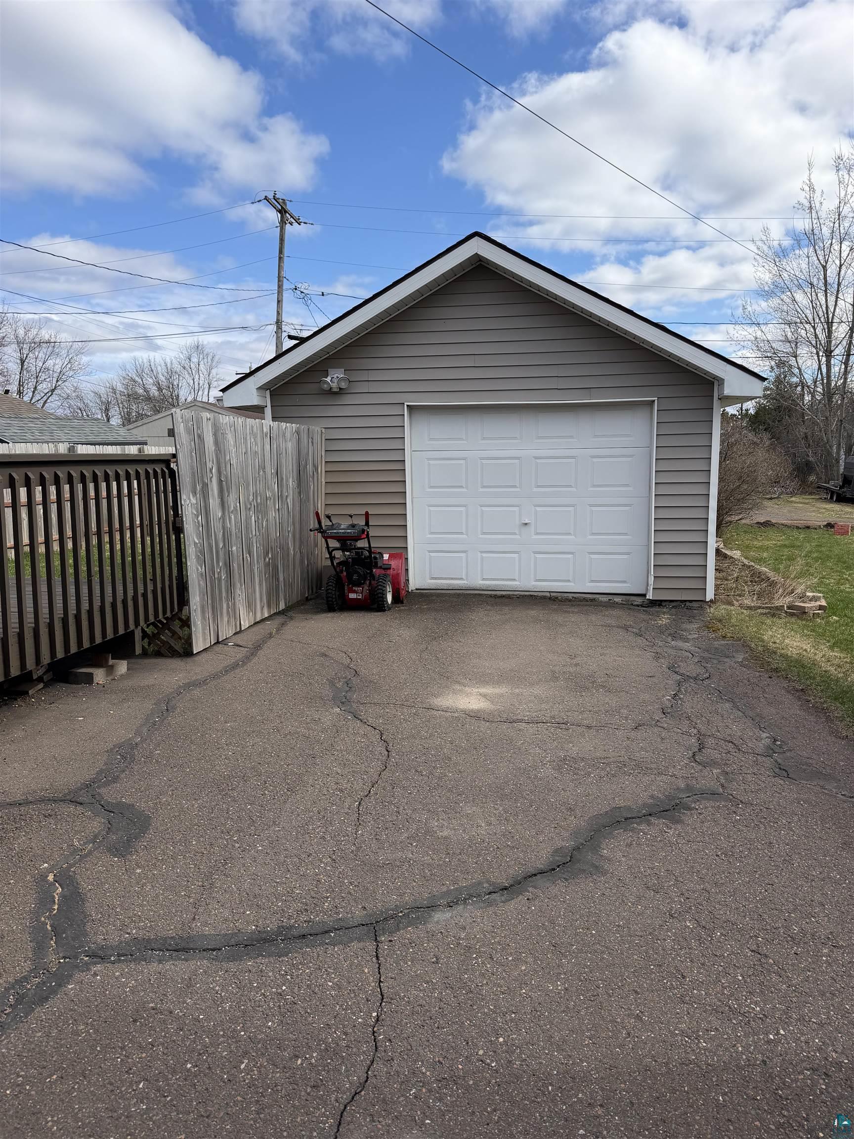 314 7th St, Proctor, MN 55810 Listing Photo  2