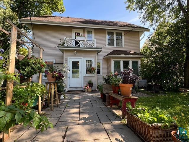 2327 E 4th St, Duluth, MN 55812 Listing Photo  2