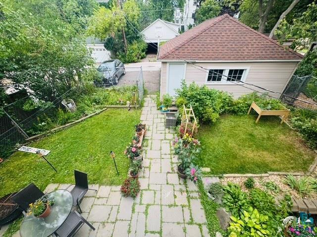 2327 E 4th St, Duluth, MN 55812 Listing Photo  16
