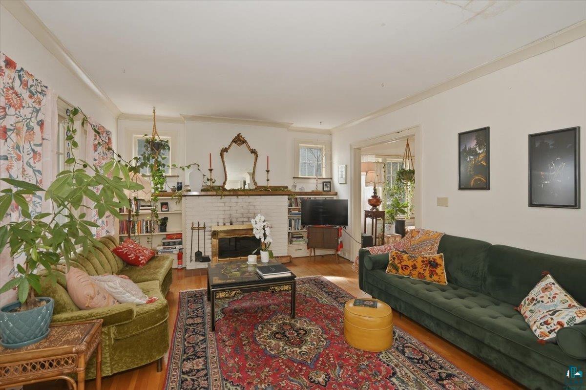 2327 E 4th St, Duluth, MN 55812 Listing Photo  4