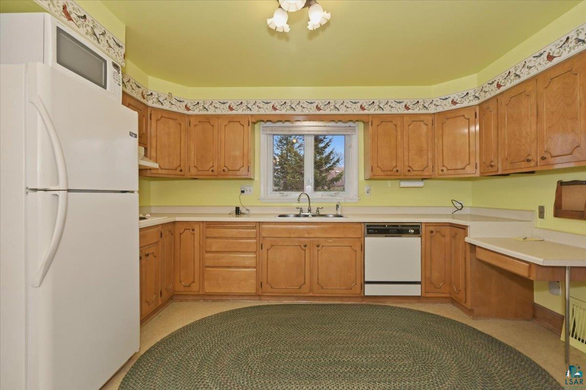 1907 E 4th Street, Superior, WI 54880 Listing Photo  19