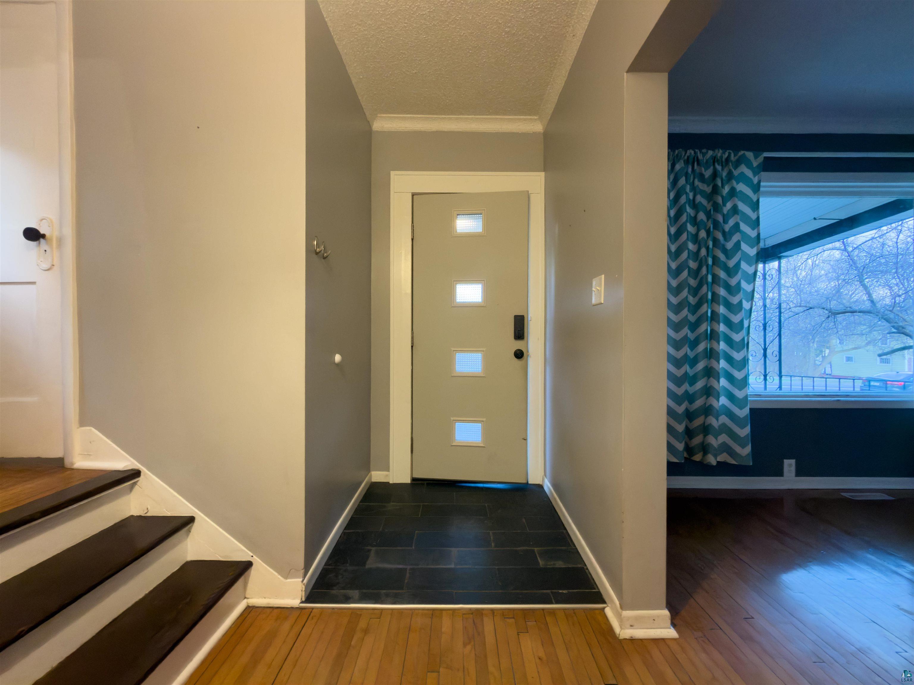 823 N 57th Ave W, Duluth, MN 55807 Listing Photo  5