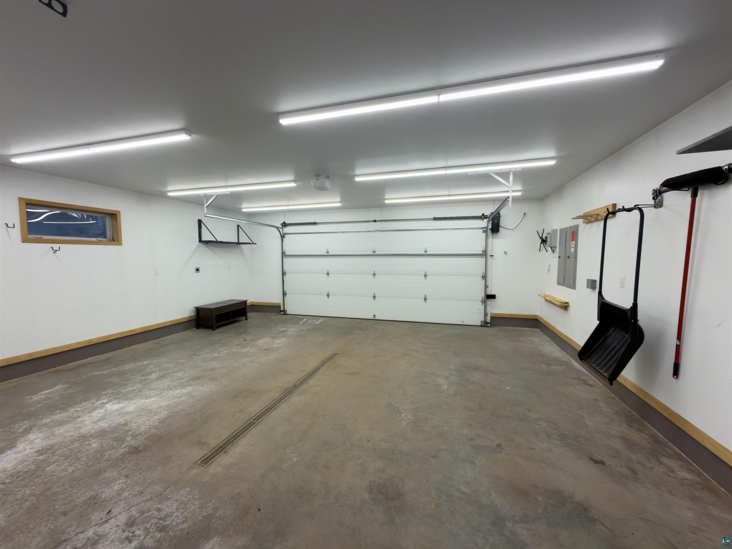 823 N 57th Ave W, Duluth, MN 55807 Listing Photo  43
