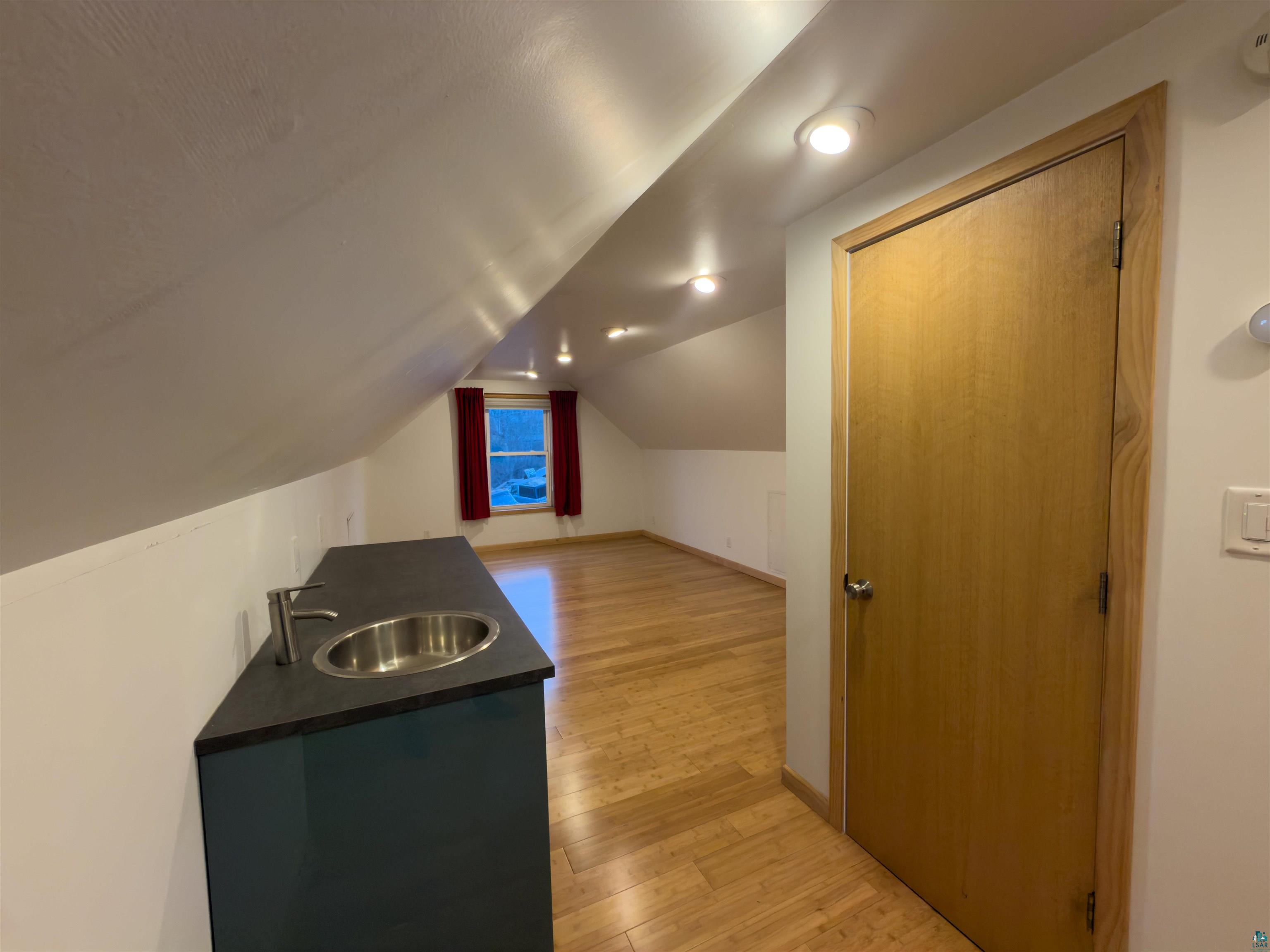 823 N 57th Ave W, Duluth, MN 55807 Listing Photo  45