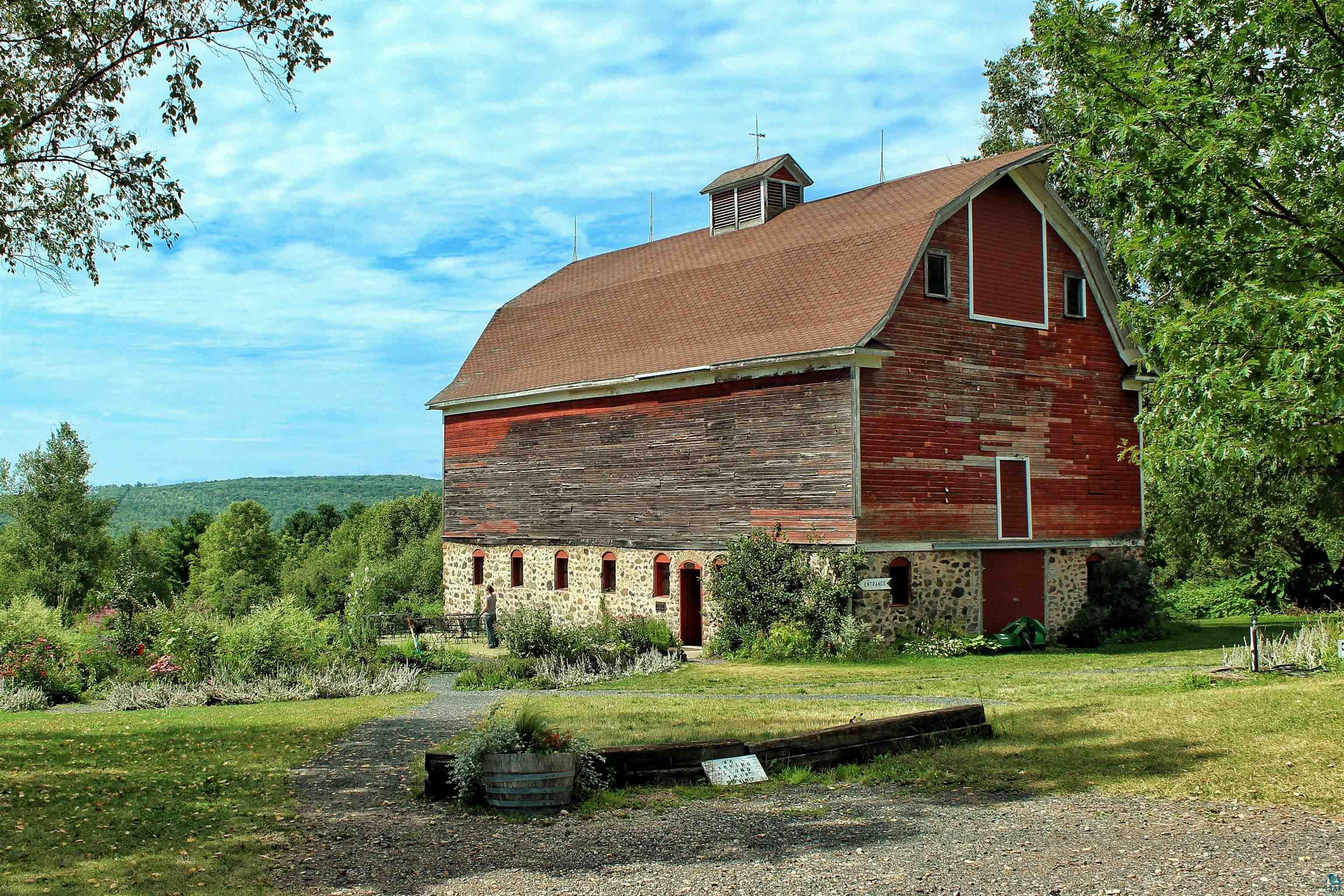 34045 S County Hwy J, Bayfield, WI 54814 Listing Photo  2