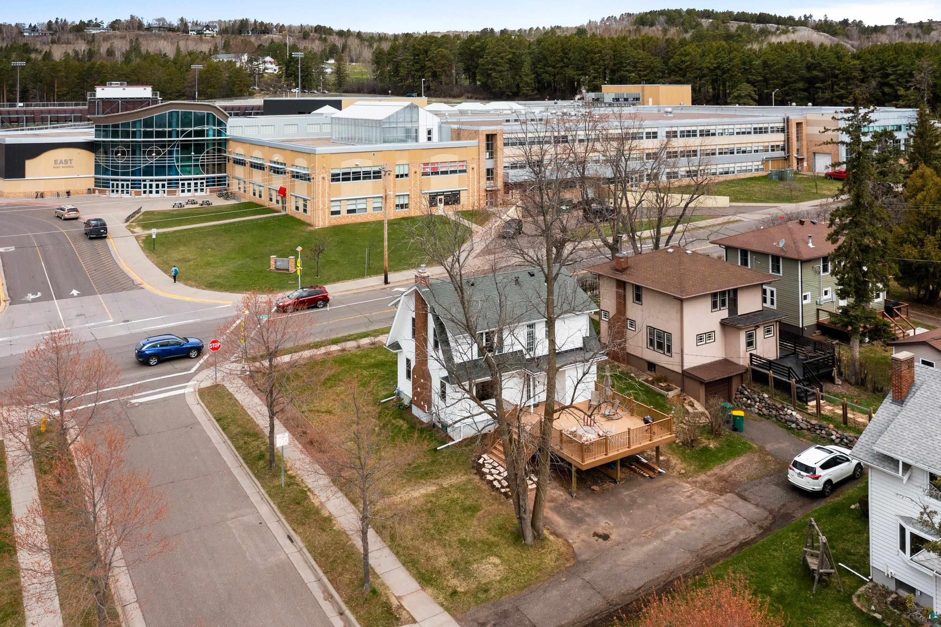 202 N 40th Ave E, Duluth, MN 55804 Listing Photo  5