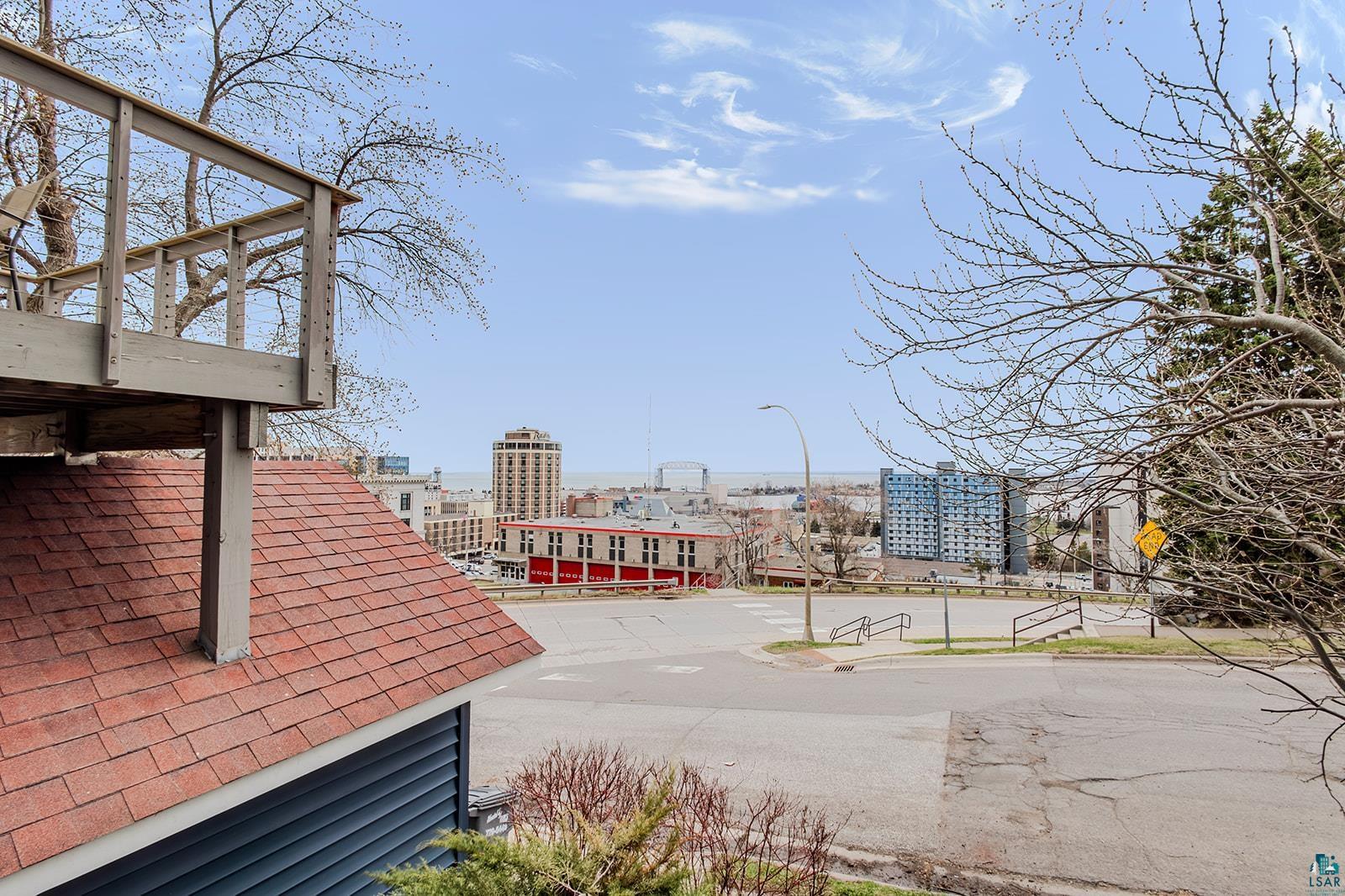 617 W 2nd St, Duluth, MN 55806 Listing Photo  3
