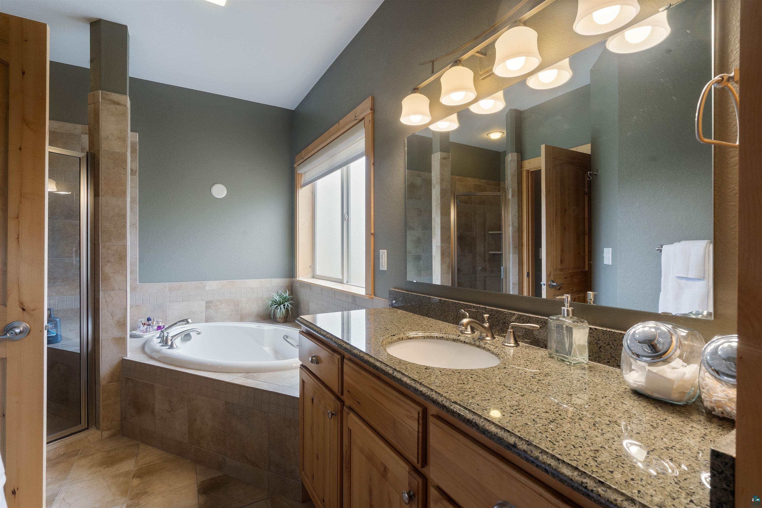 5023 Red Cedar St, Hermantown, MN 55811 Listing Photo  19