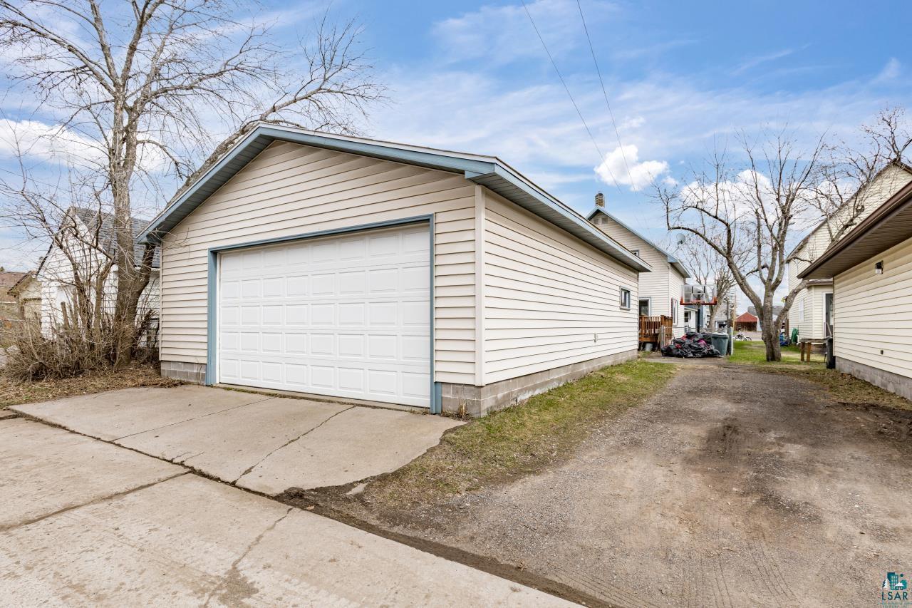 4223 W 5th St, Duluth, MN 55807 Listing Photo  12