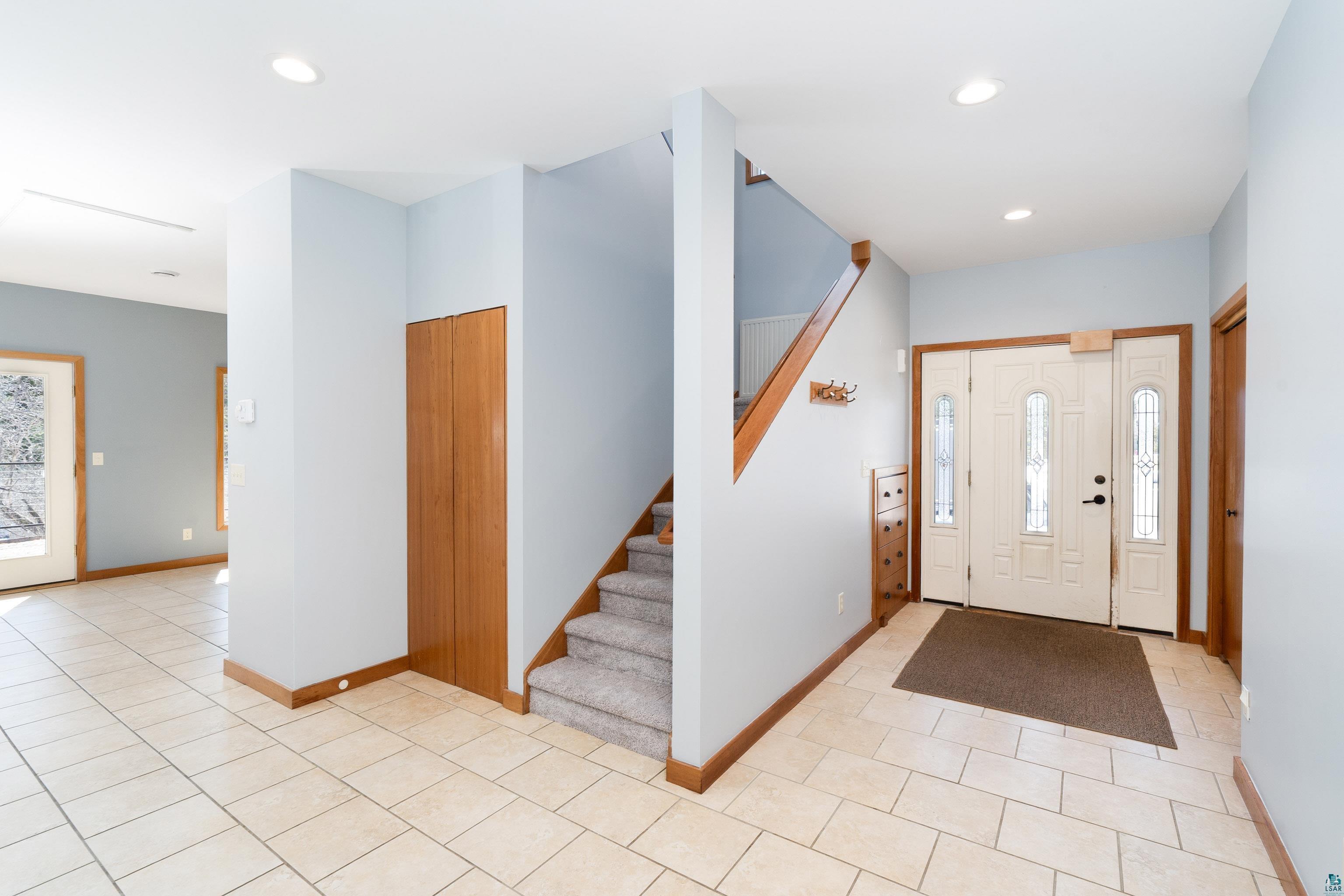 214 S 32nd Ave E, Duluth, MN 55812 Listing Photo  20