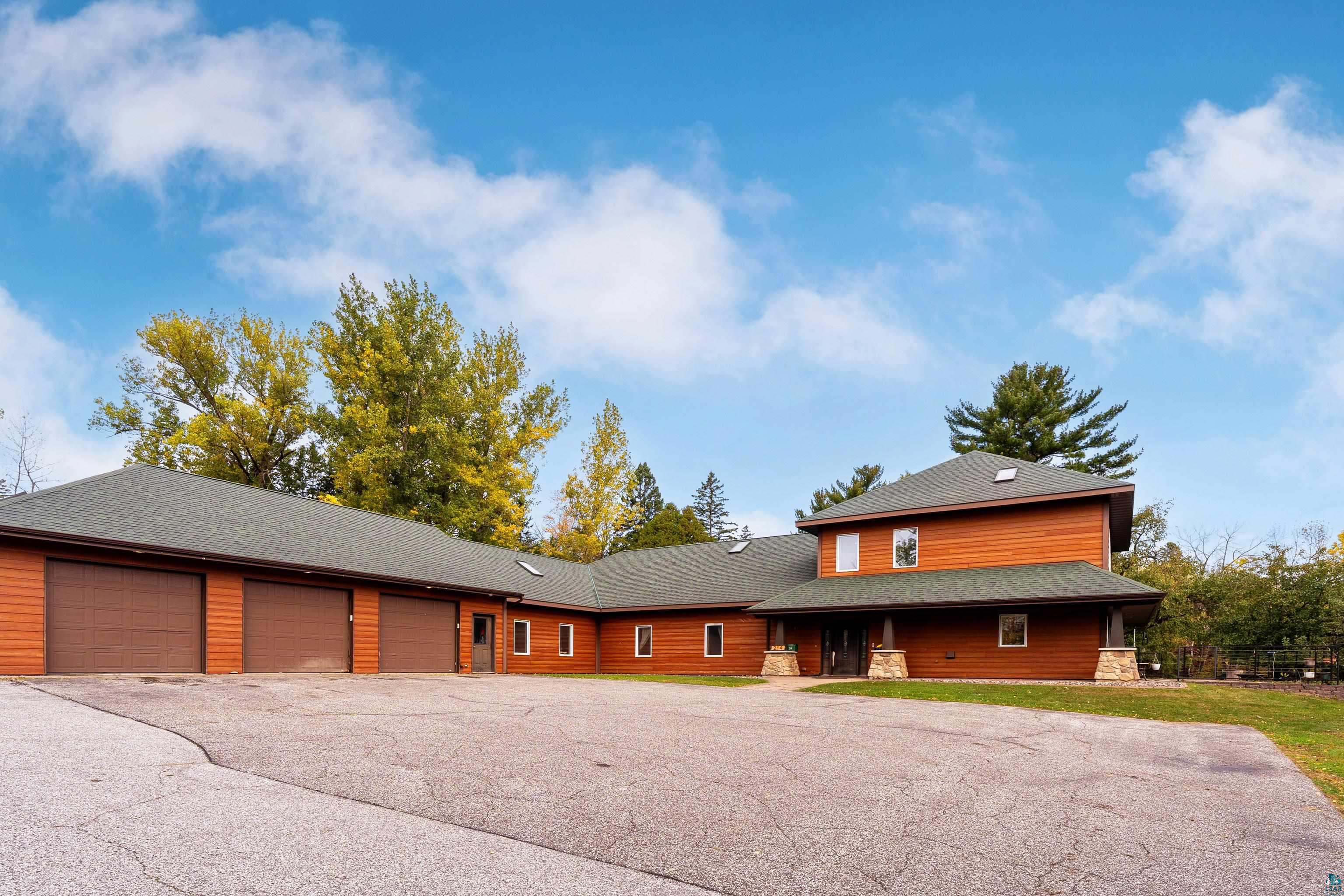 214 S 32nd Ave E, Duluth, MN 55812 Listing Photo  6
