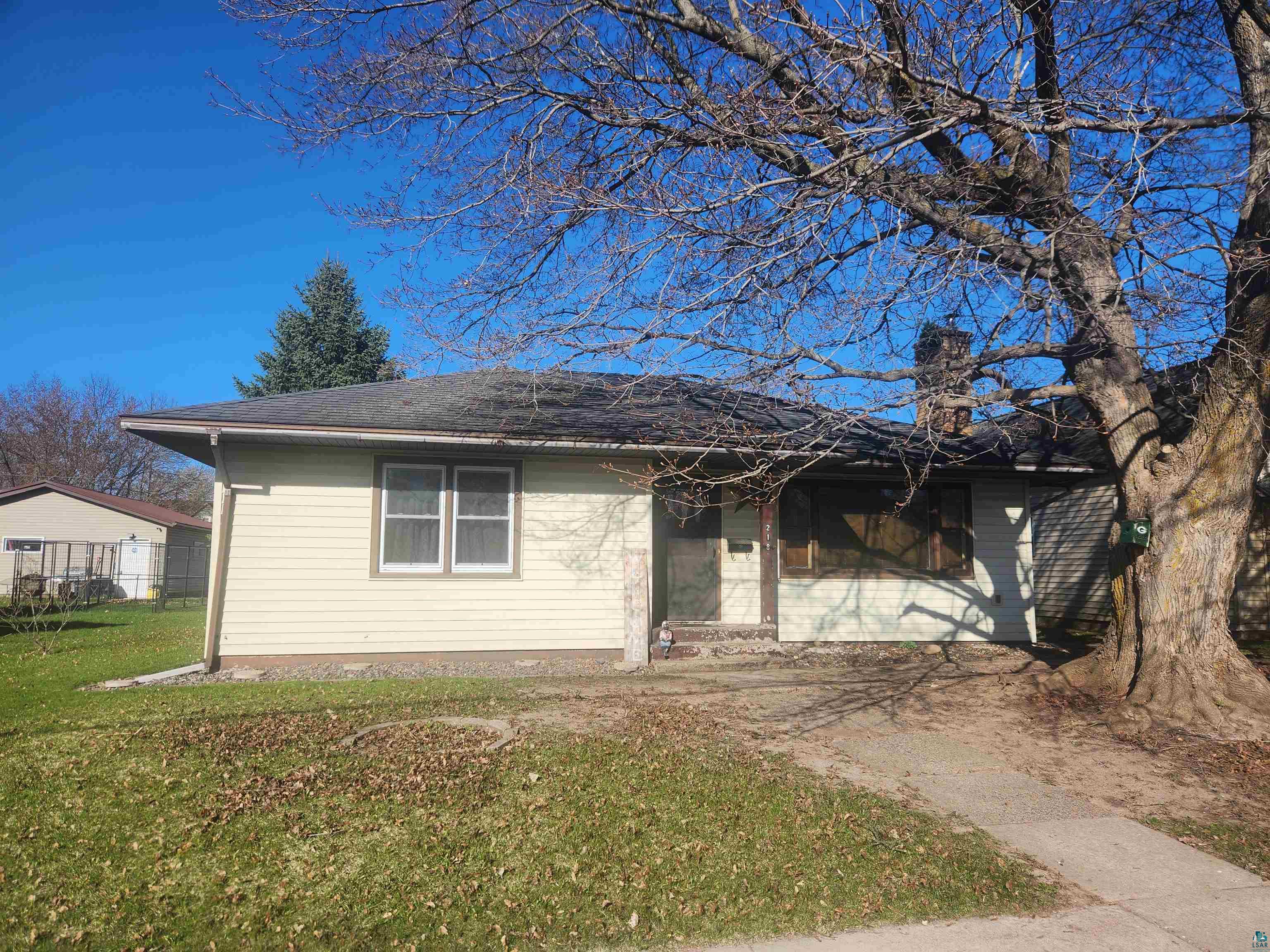 218 E 11th Ave, Ashland, WI 54806 Listing Photo  1