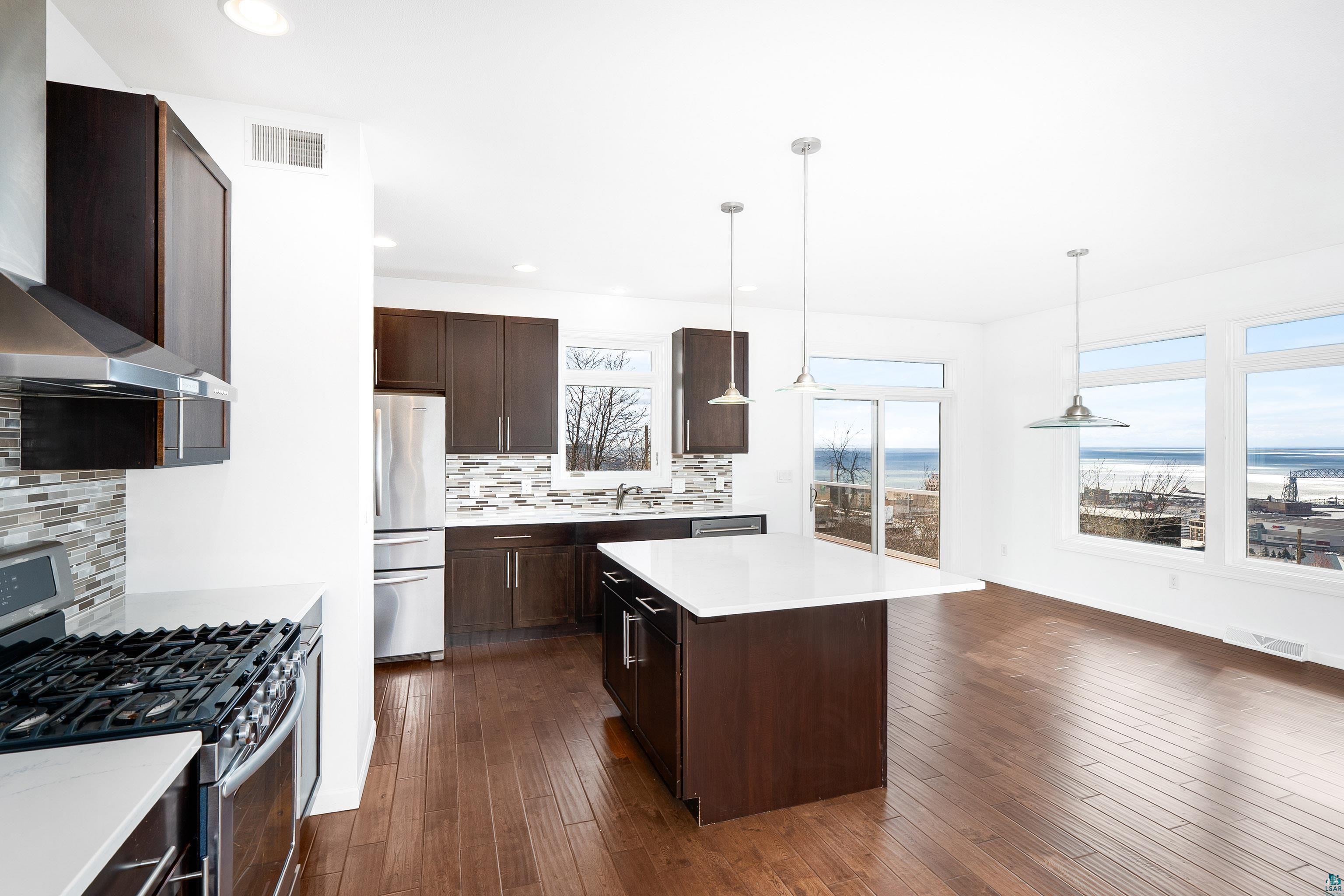 703 W 4th St, Duluth, MN 55806 Listing Photo  13