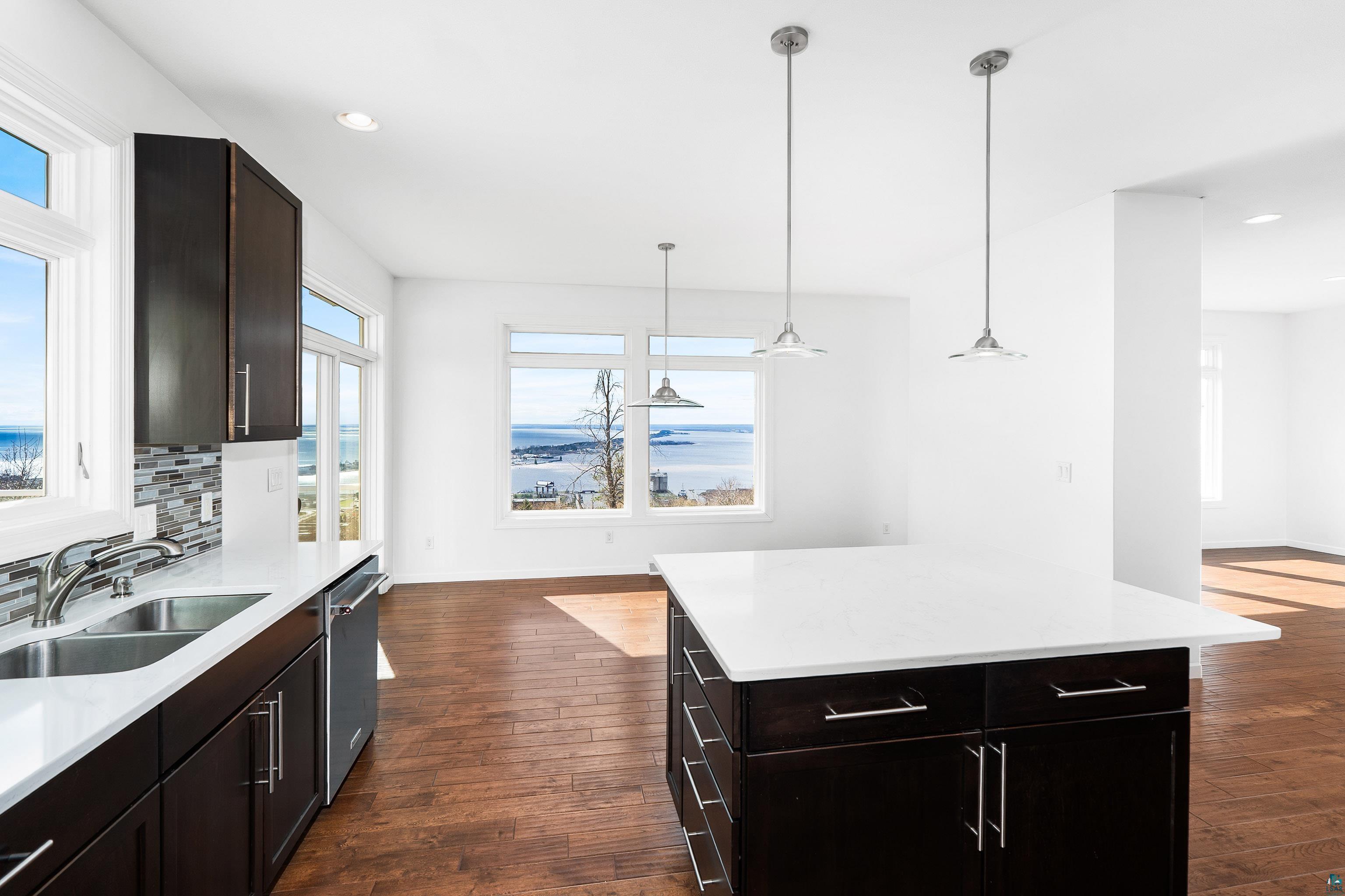 703 W 4th St, Duluth, MN 55806 Listing Photo  21