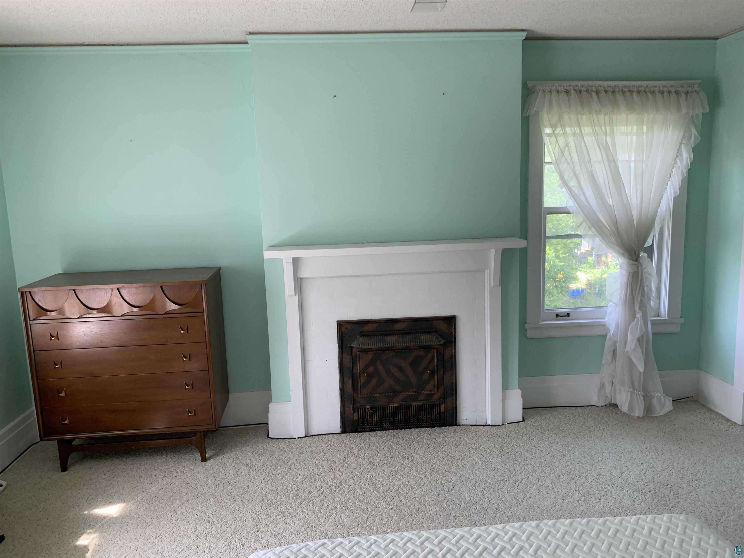 1411 E 4th St, Duluth, MN 55805 Listing Photo  13