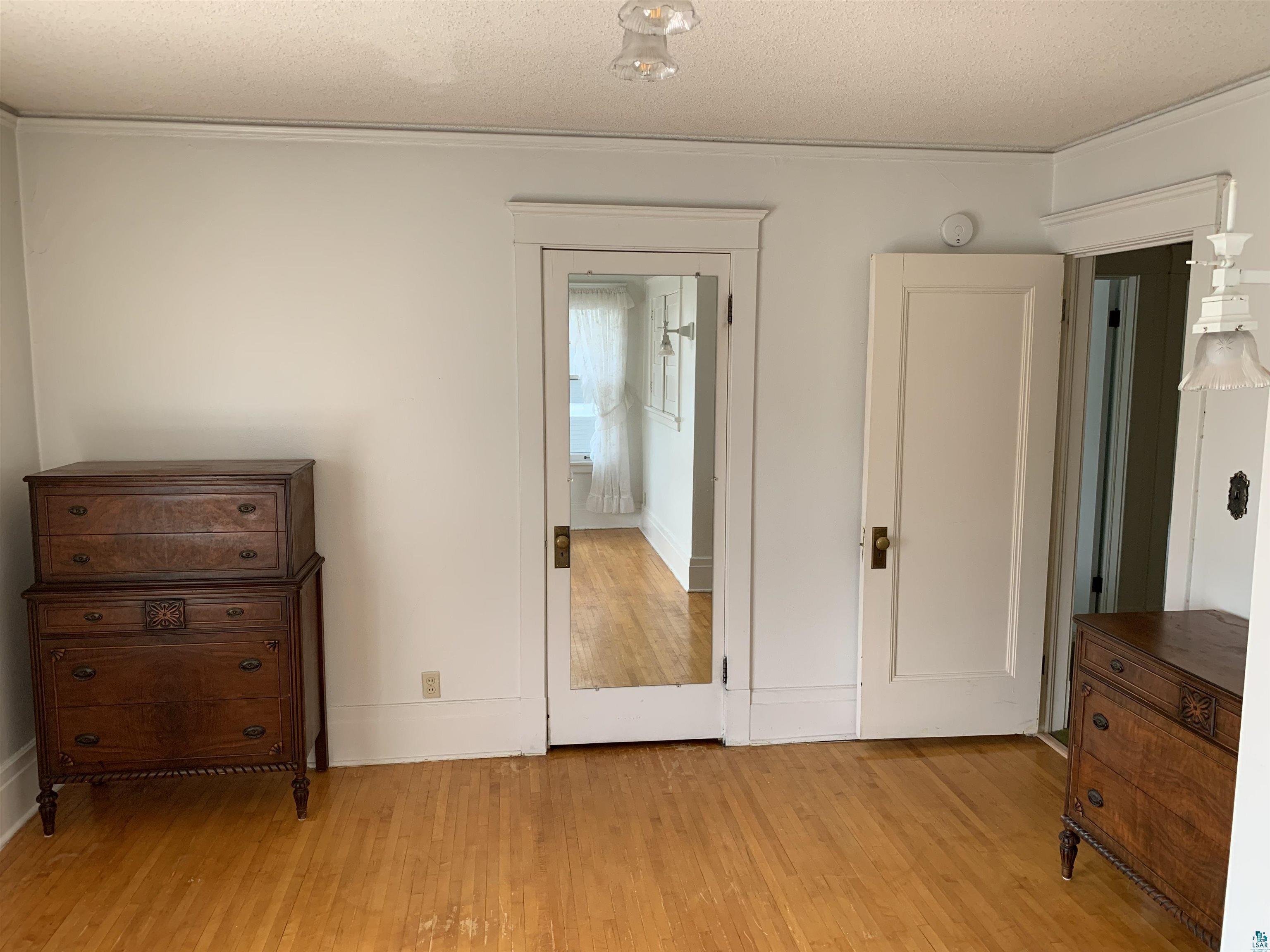 1411 E 4th St, Duluth, MN 55805 Listing Photo  14