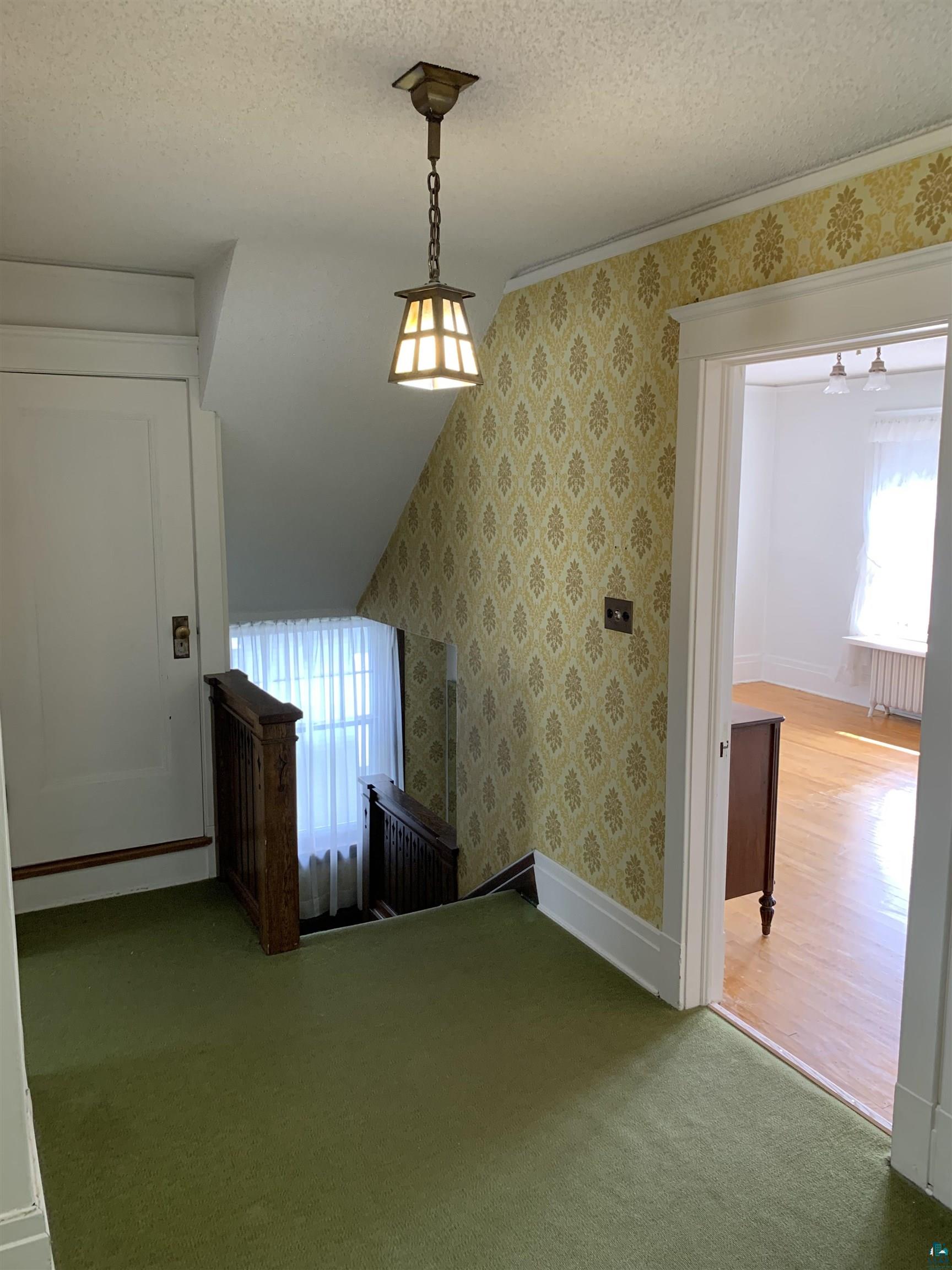 1411 E 4th St, Duluth, MN 55805 Listing Photo  15