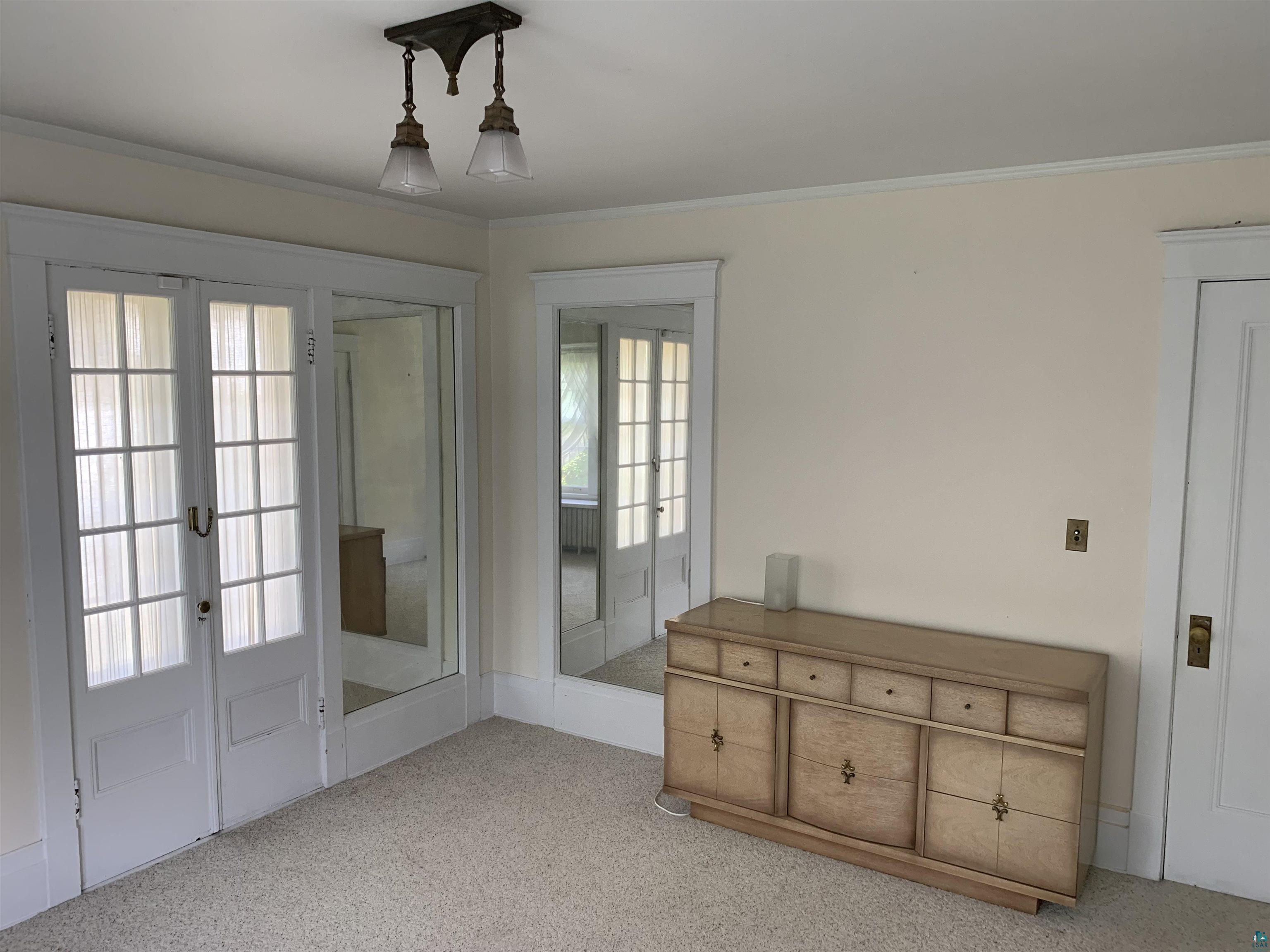 1411 E 4th St, Duluth, MN 55805 Listing Photo  9