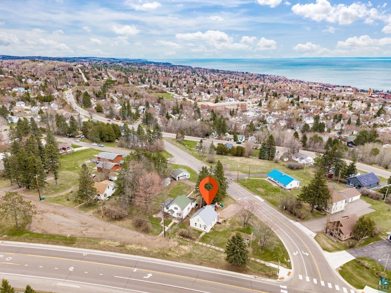 424 E 13th St, Duluth, MN 55811 Listing Photo  2