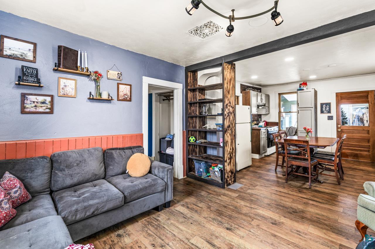 424 E 13th St, Duluth, MN 55811 Listing Photo  14