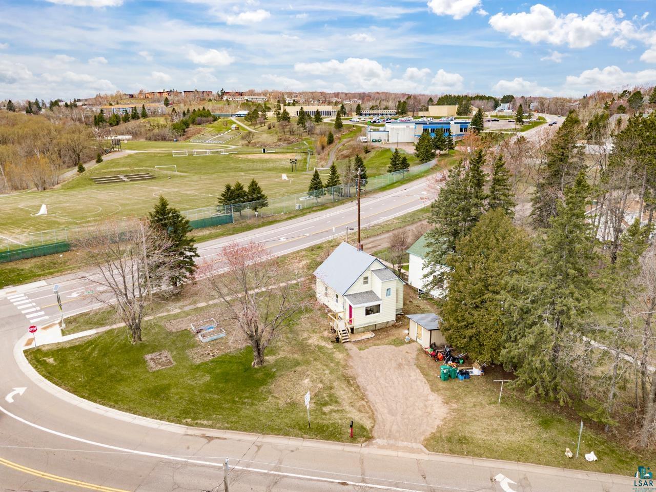 424 E 13th St, Duluth, MN 55811 Listing Photo  3