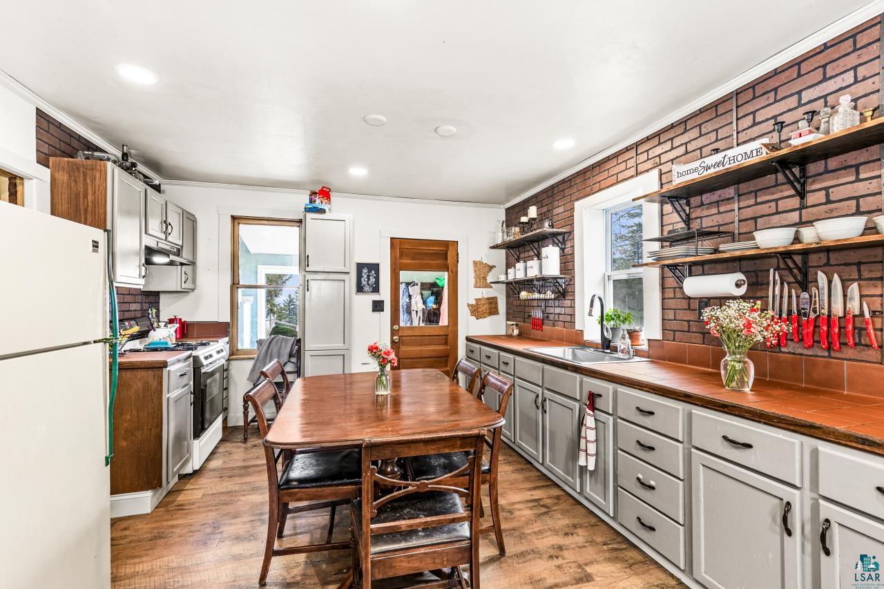 424 E 13th St, Duluth, MN 55811 Listing Photo  8